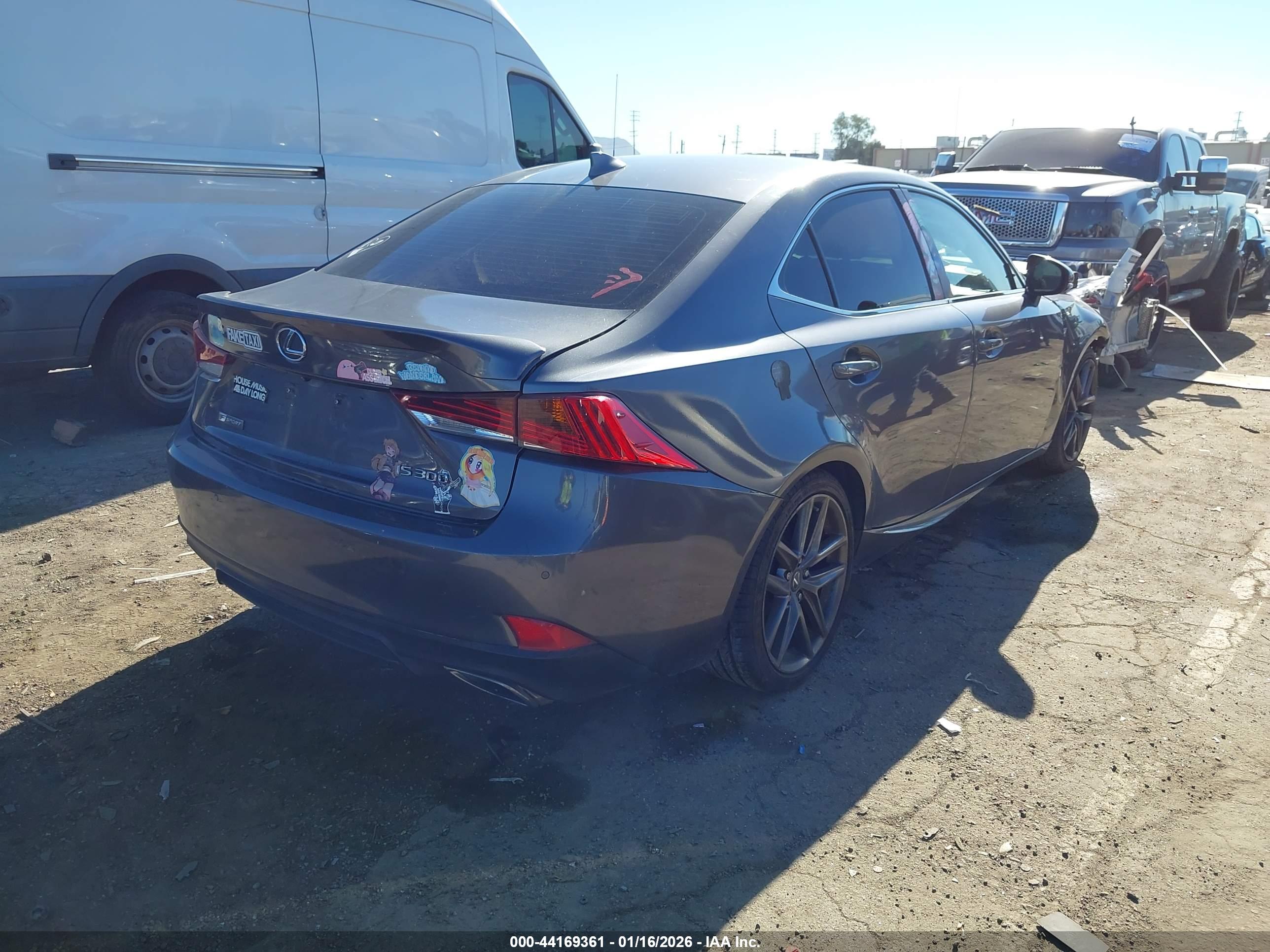 LEXUS IS image 4