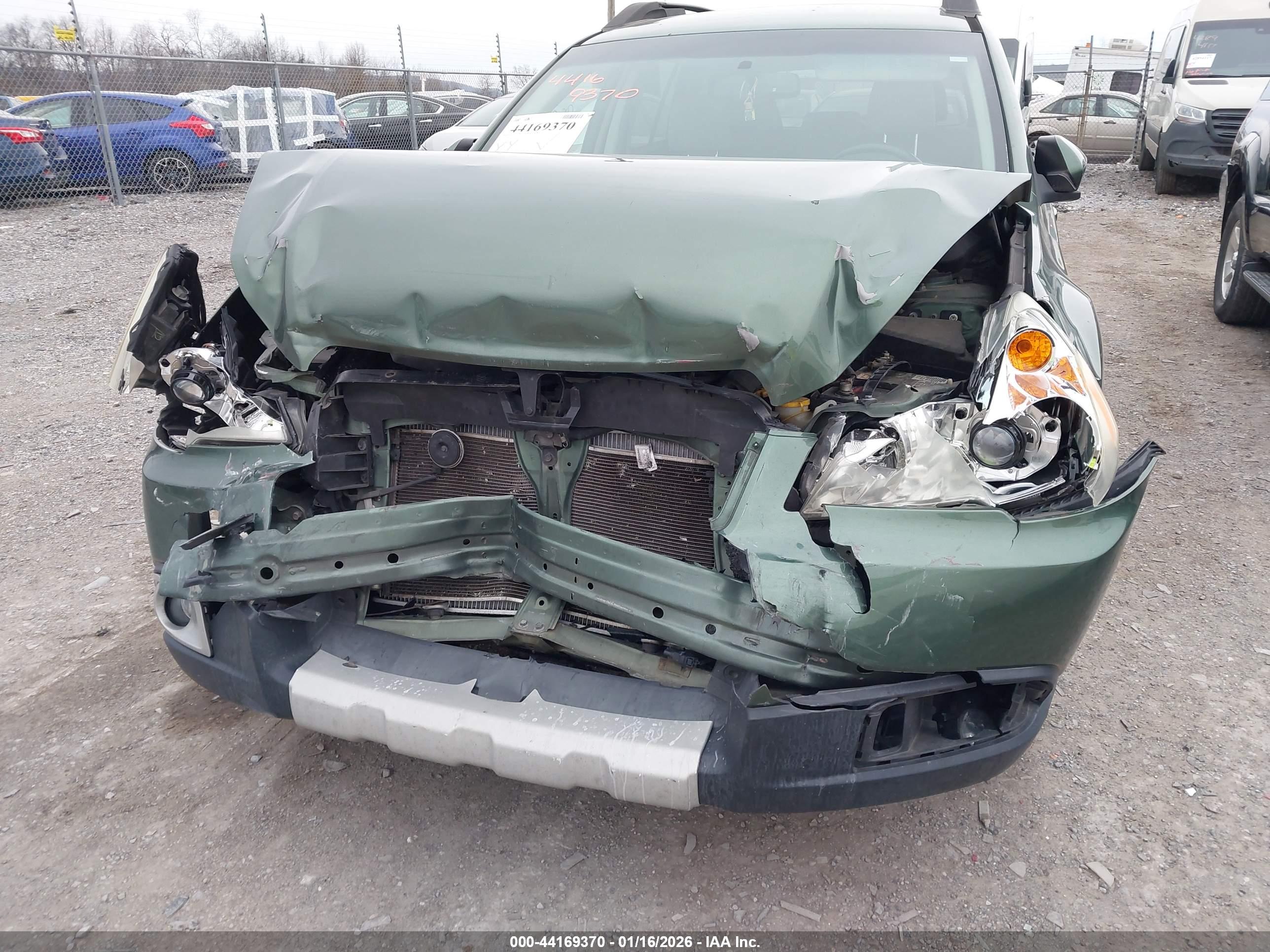 SUBARU OUTBACK image 6