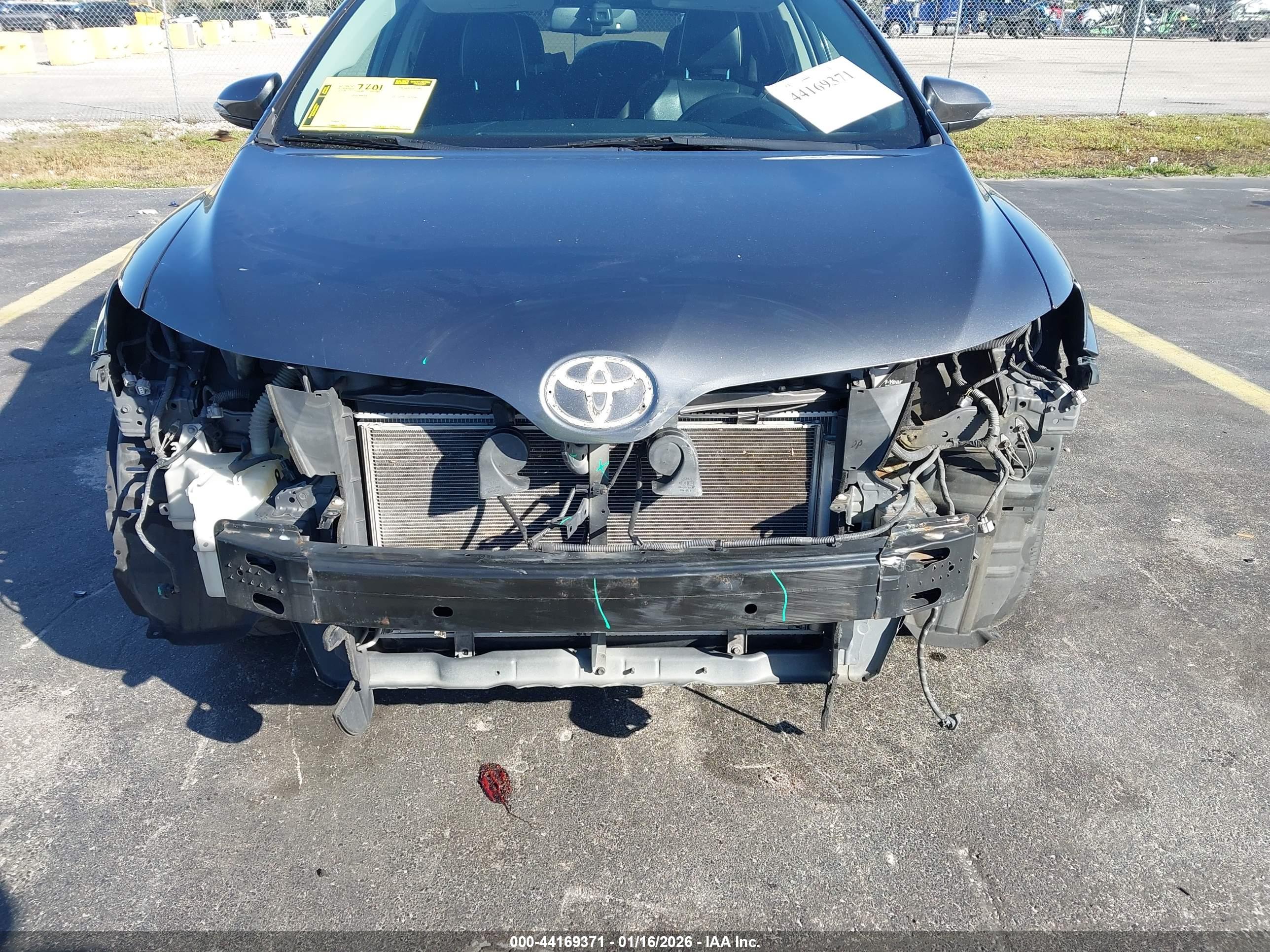 TOYOTA VENZA image 6