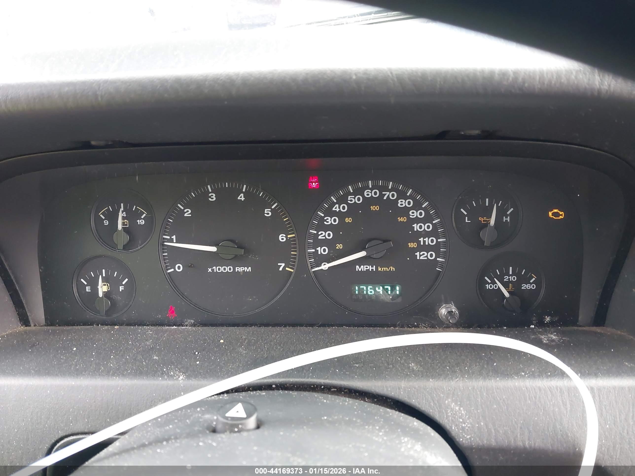 JEEP GRAND image 7