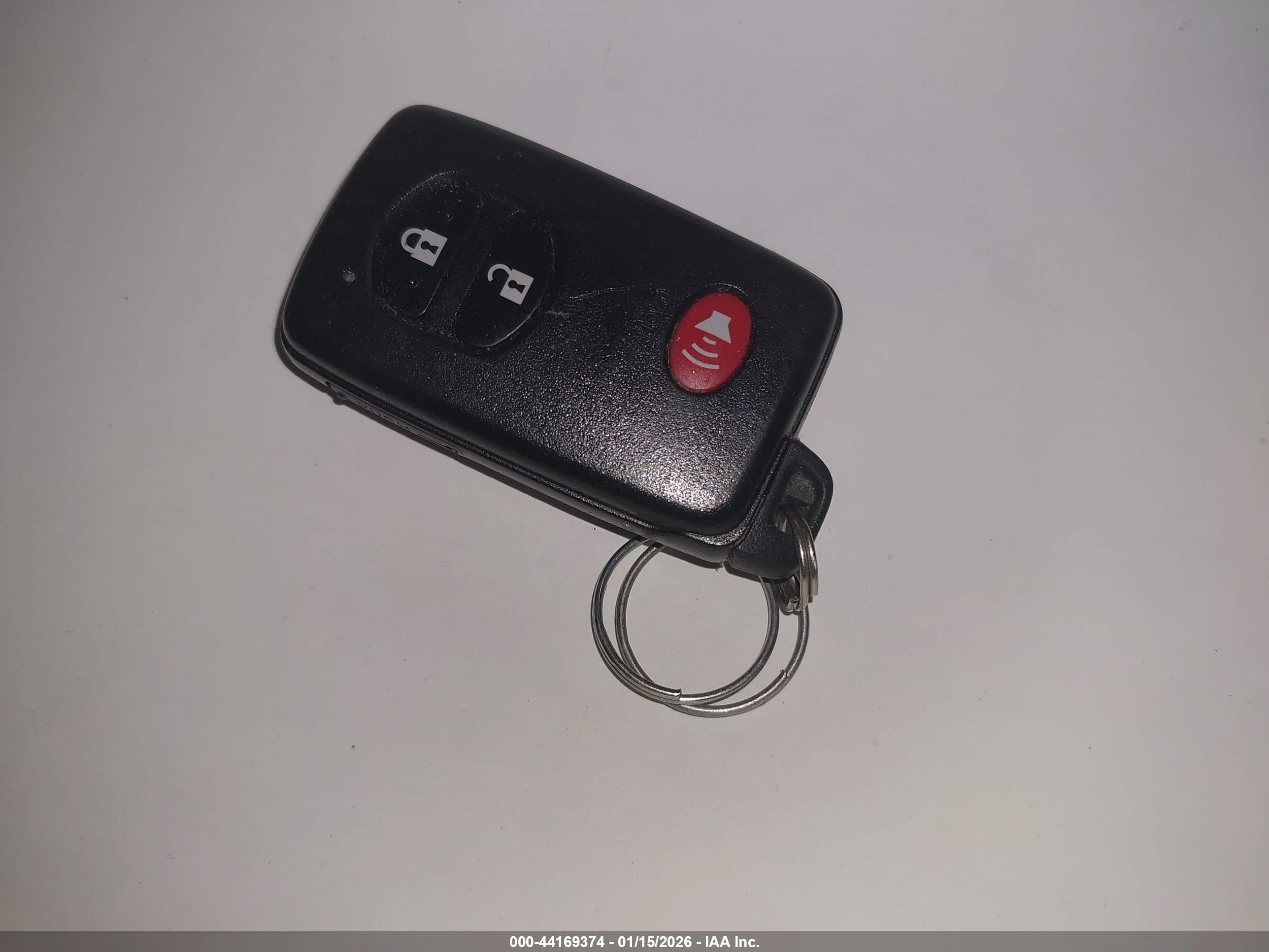 TOYOTA PRIUS image 11