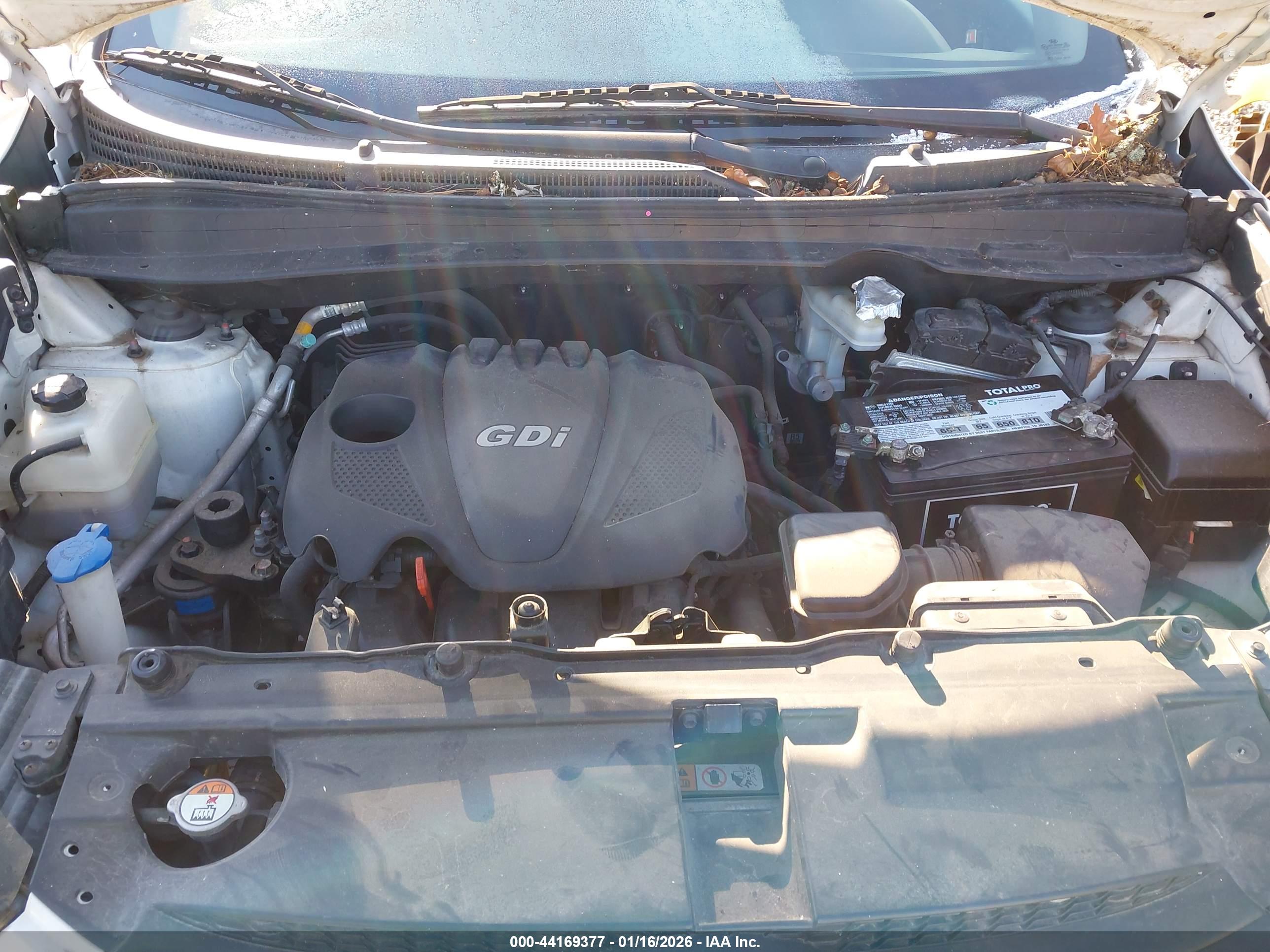 HYUNDAI TUCSON image 10