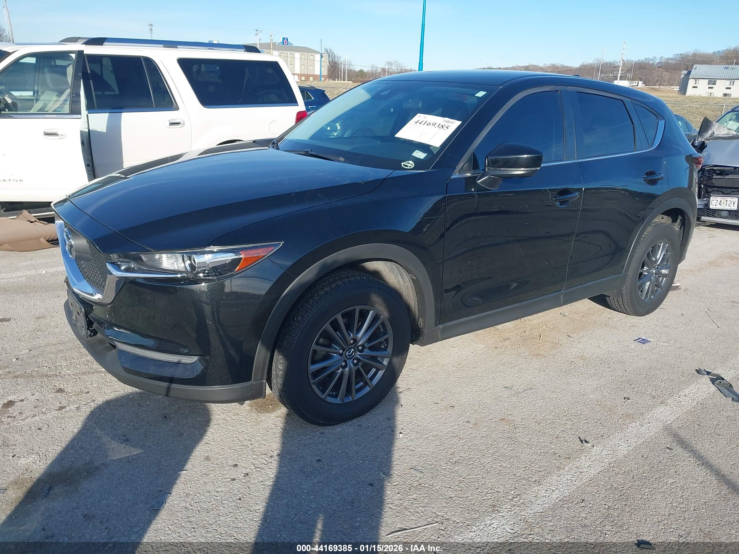 MAZDA CX-5 image 2