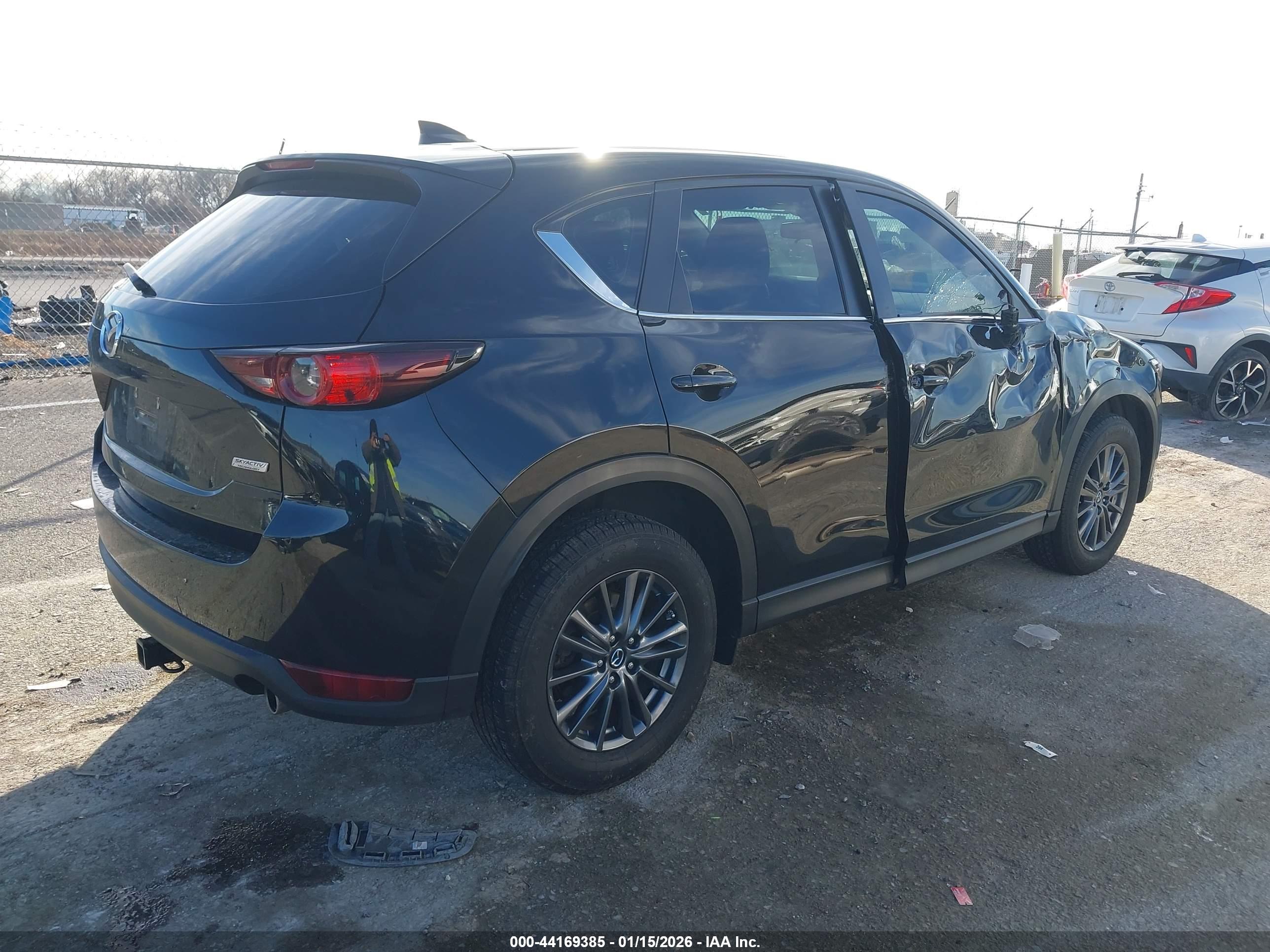 MAZDA CX-5 image 4