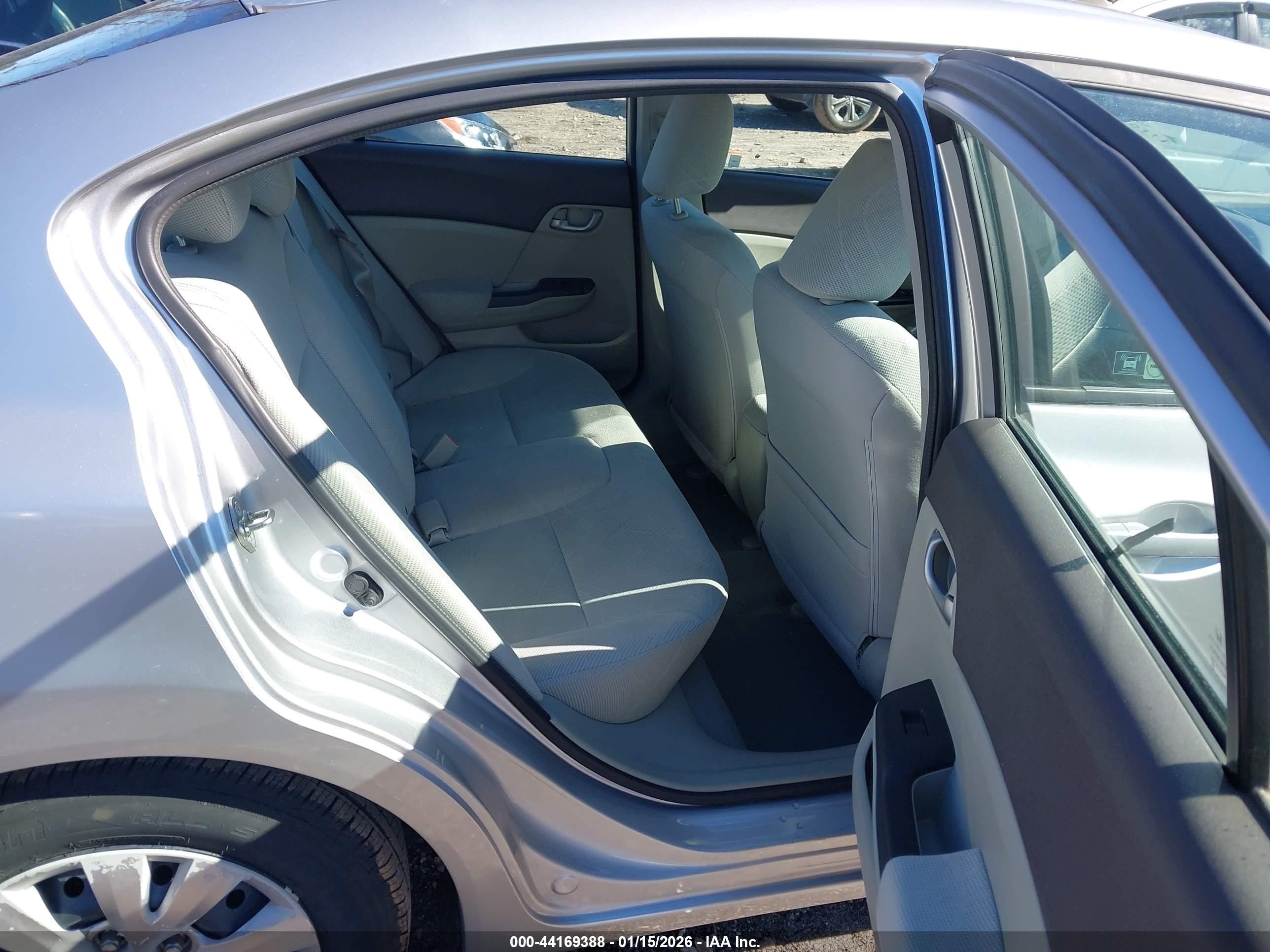 HONDA CIVIC image 8
