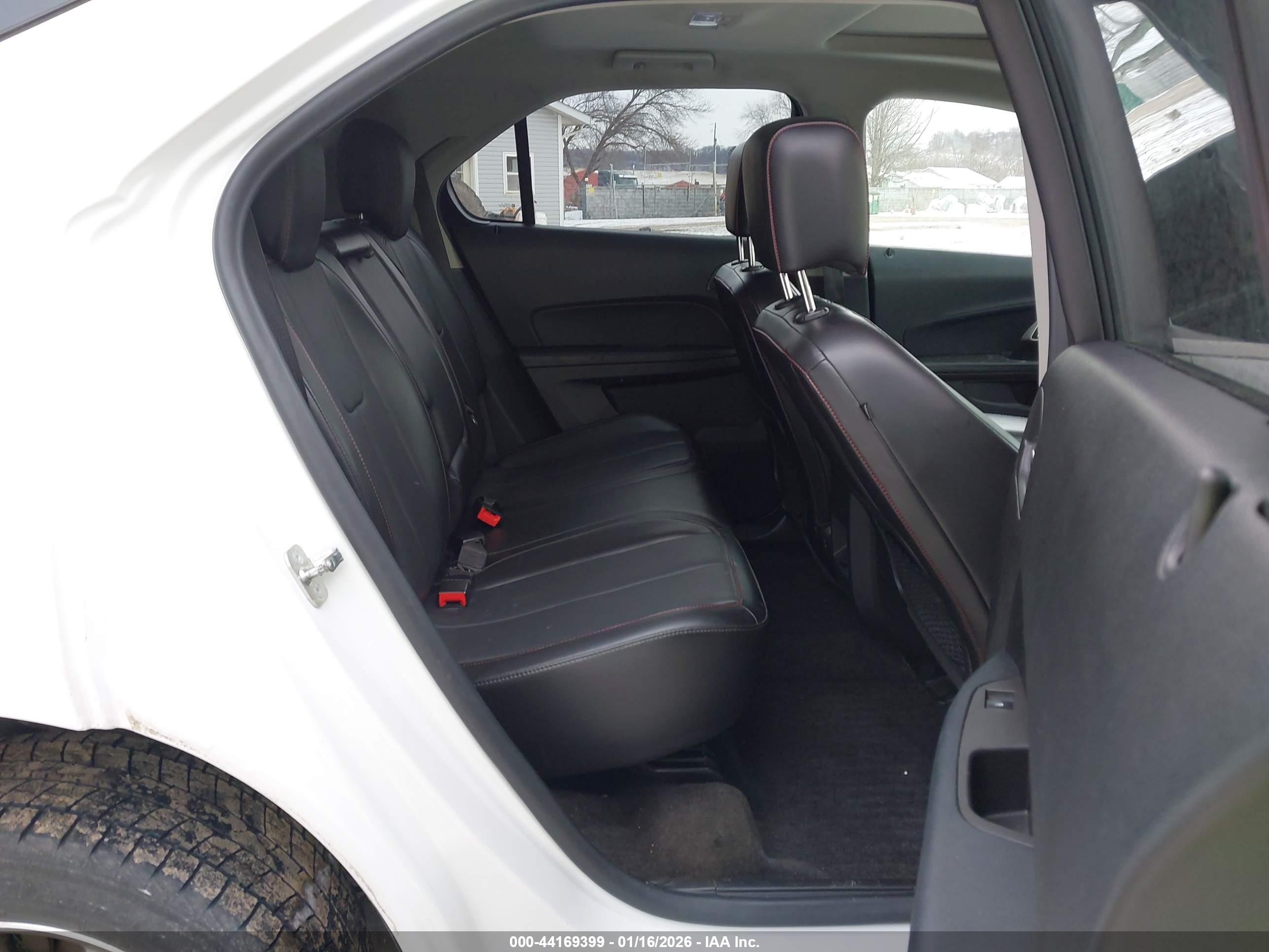 CHEVROLET EQUINOX image 8