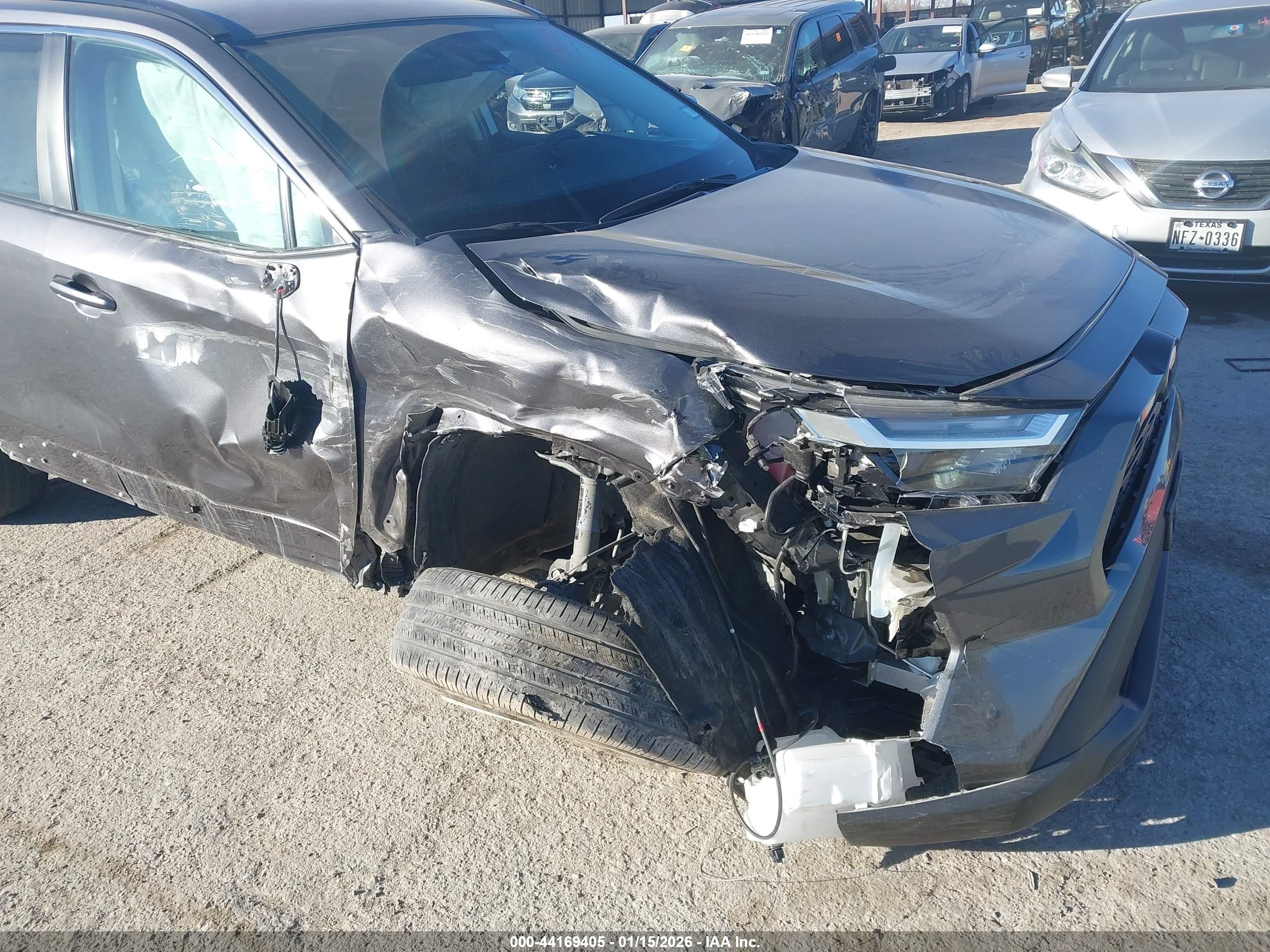 TOYOTA RAV4 image 6
