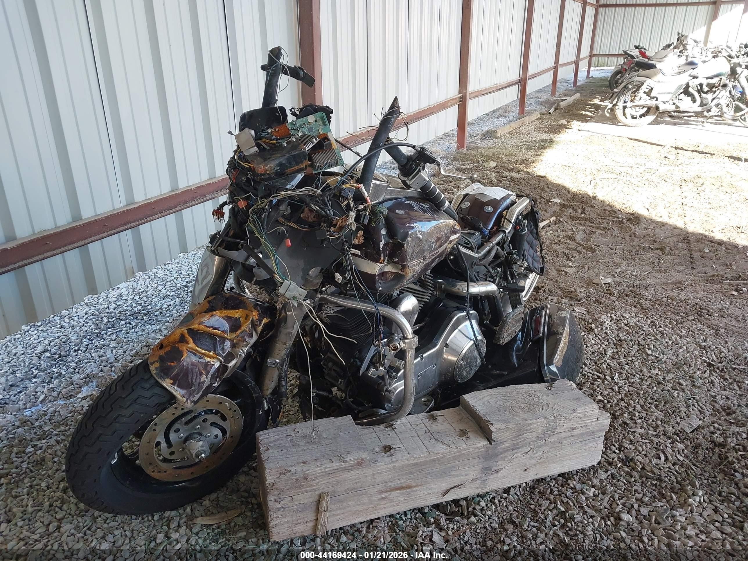 HARLEY-DAVIDSON FLTRI image 2