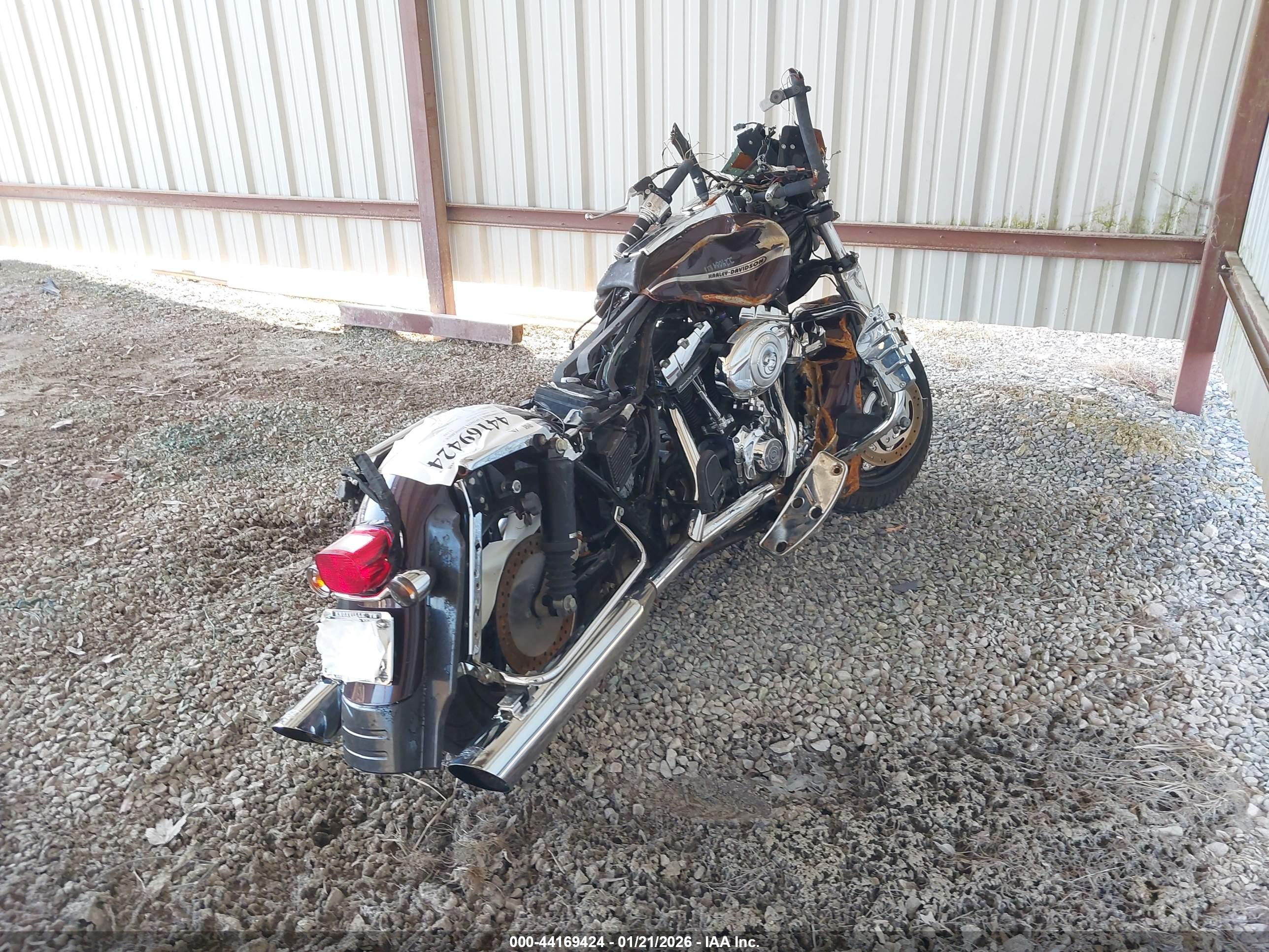 HARLEY-DAVIDSON FLTRI image 4