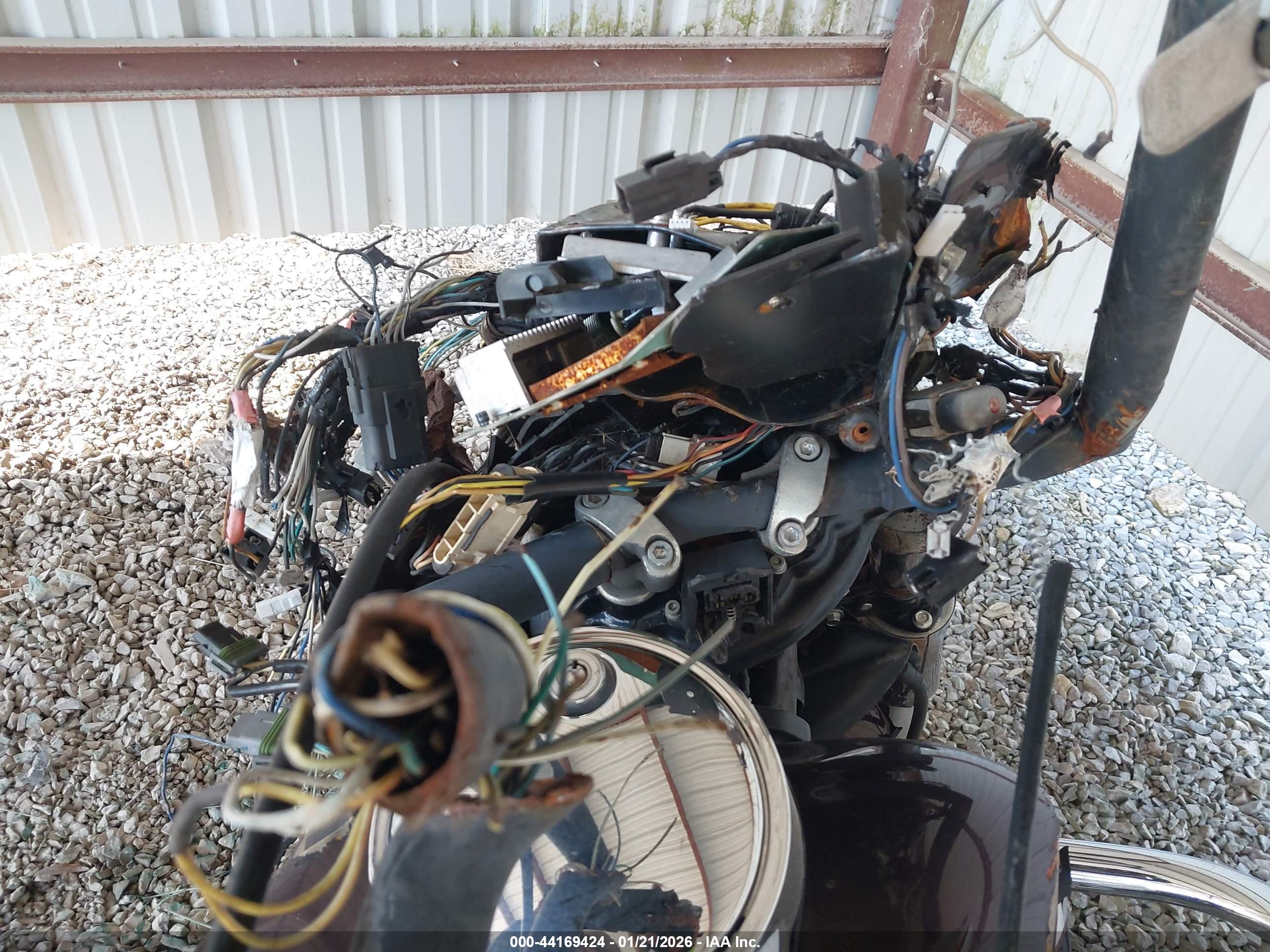HARLEY-DAVIDSON FLTRI image 7