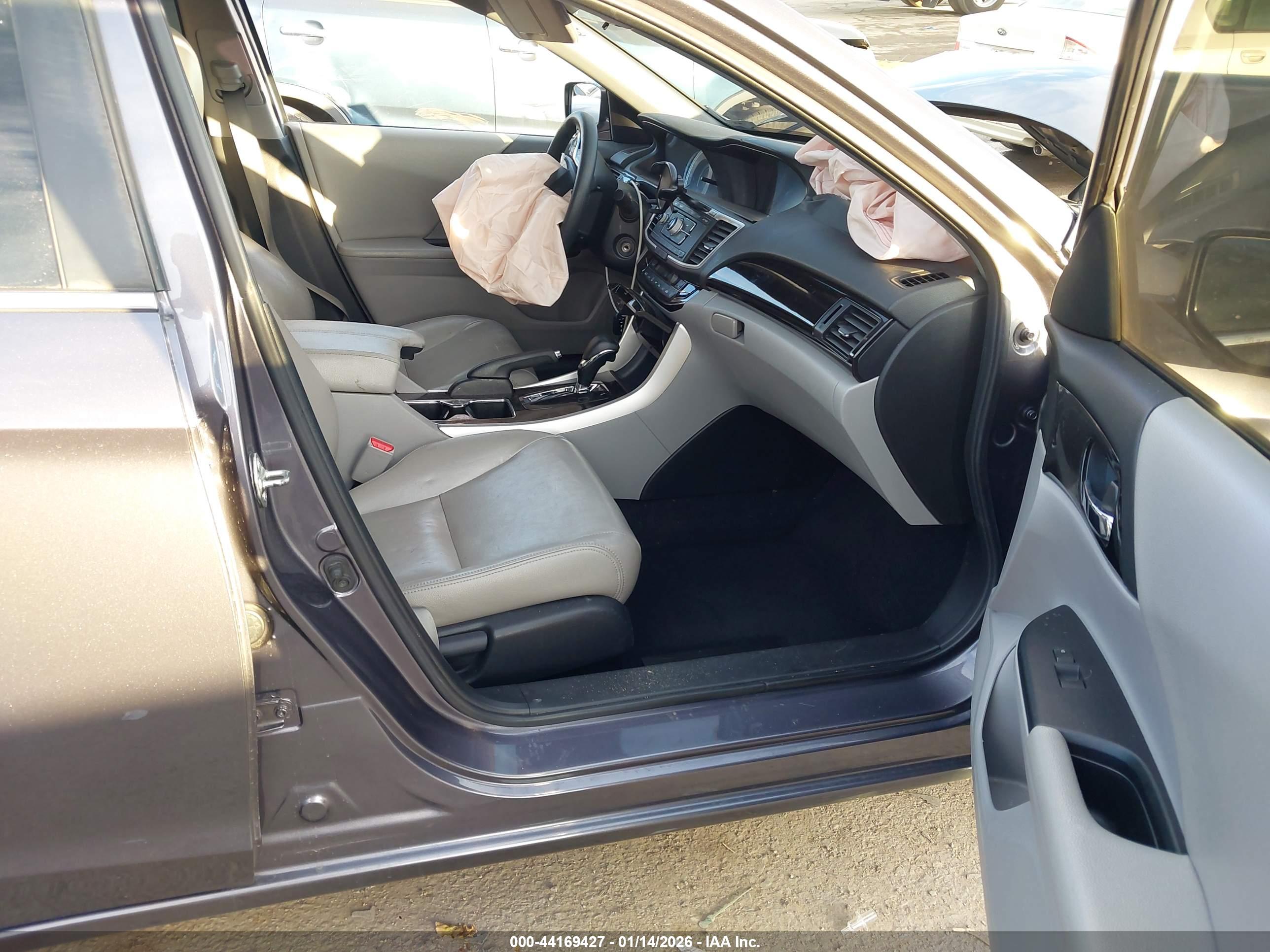 HONDA ACCORD image 5