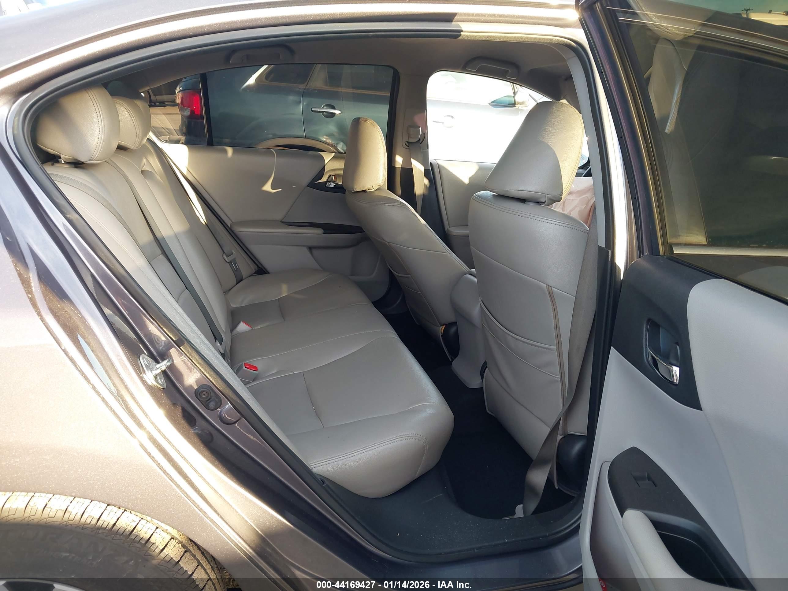 HONDA ACCORD image 8