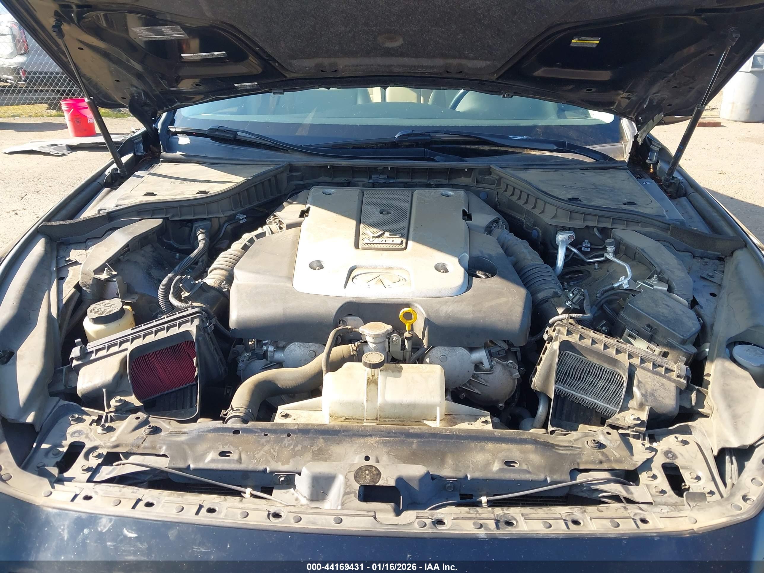 INFINITI Q50 image 10