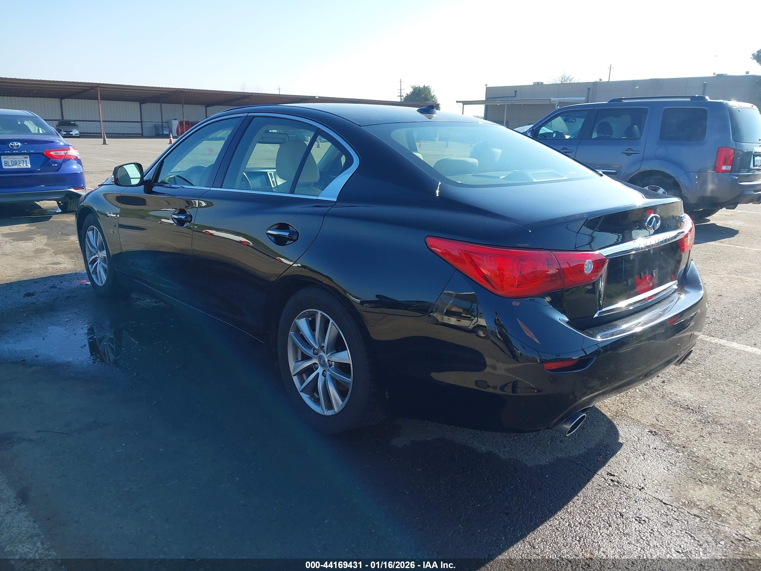 INFINITI Q50 image 3
