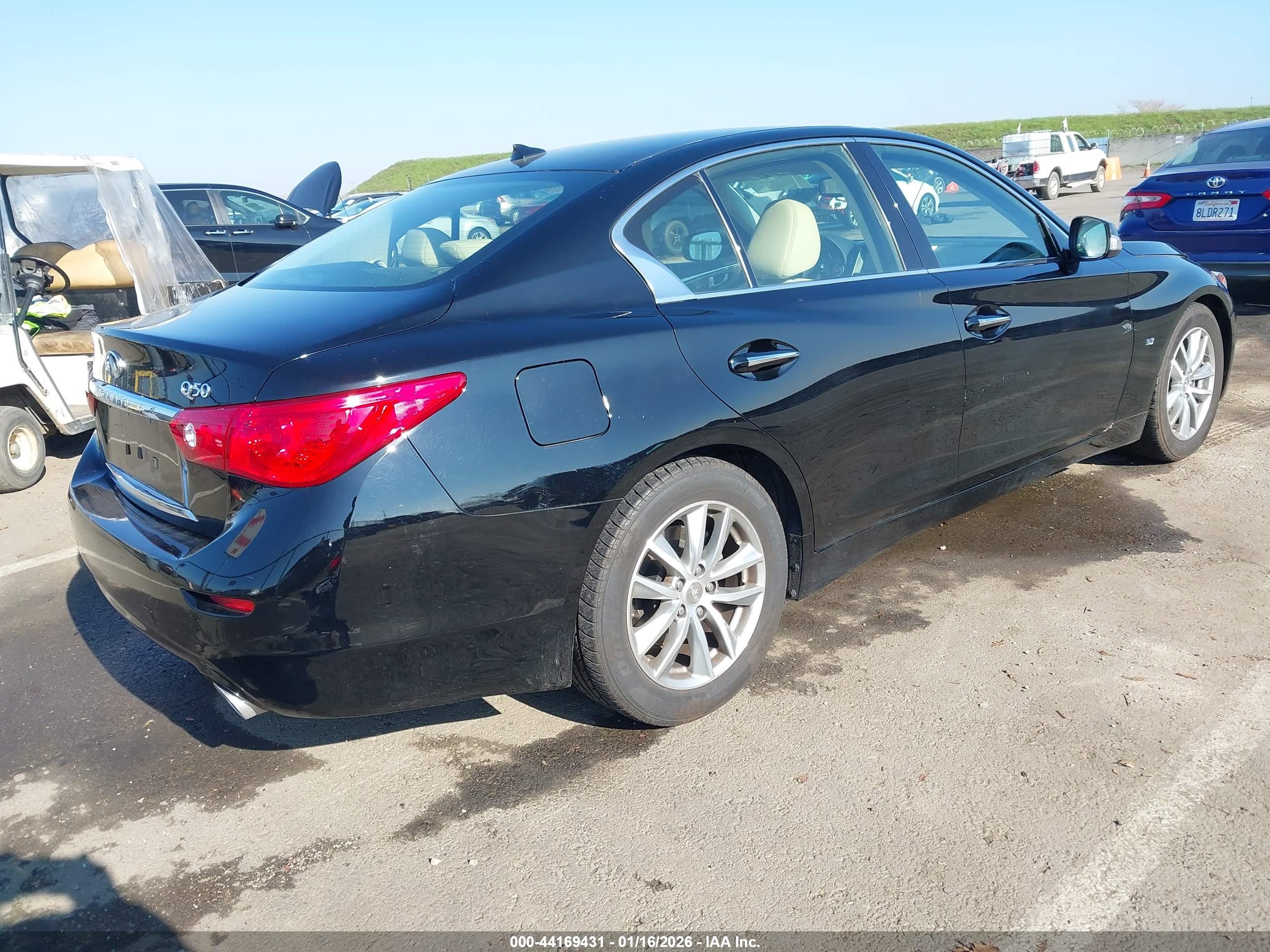 INFINITI Q50 image 4