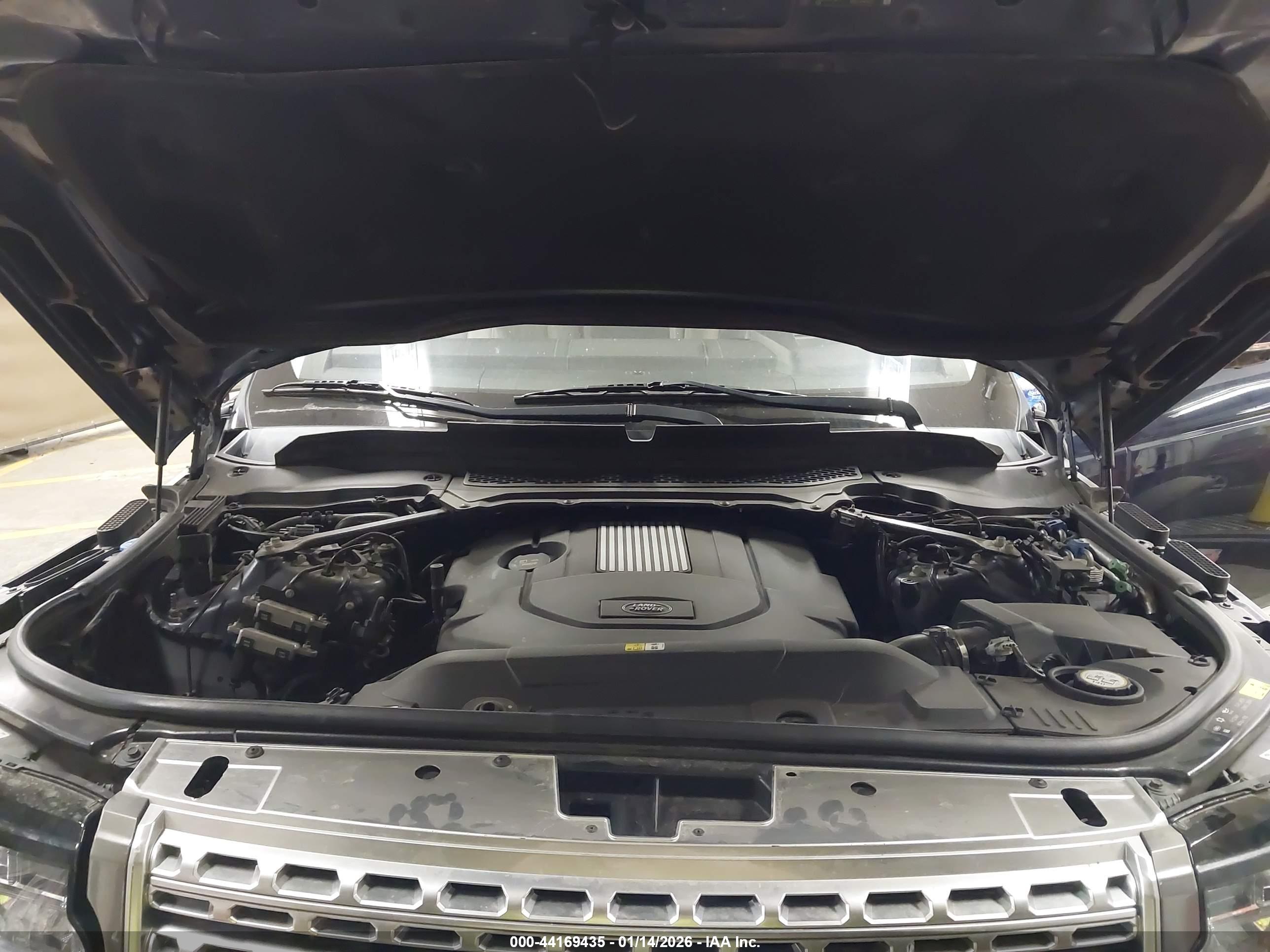LAND ROVER image 10