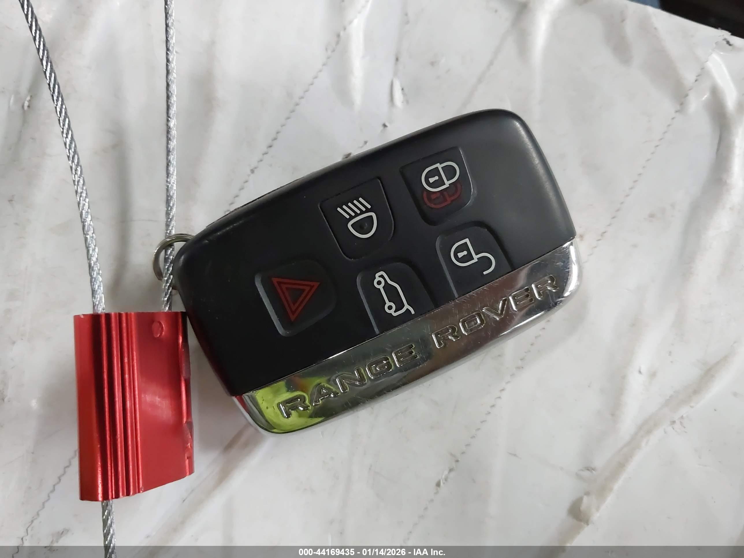 LAND ROVER image 11