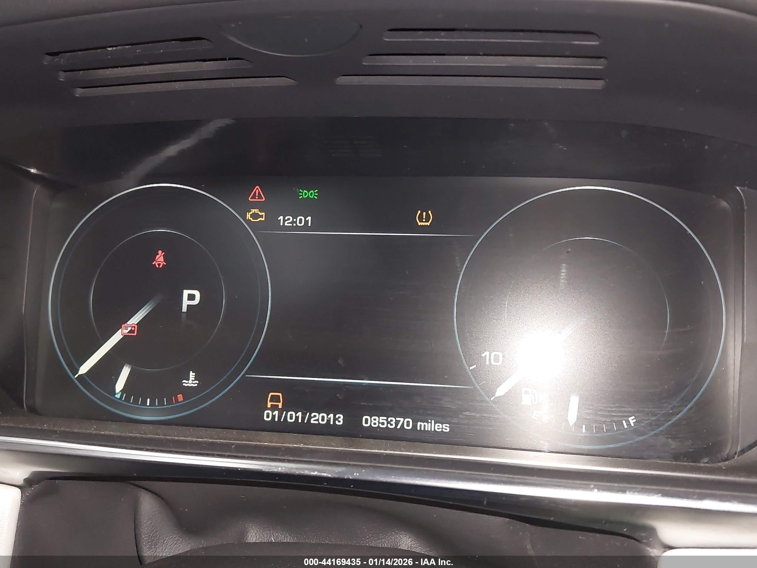LAND ROVER image 7