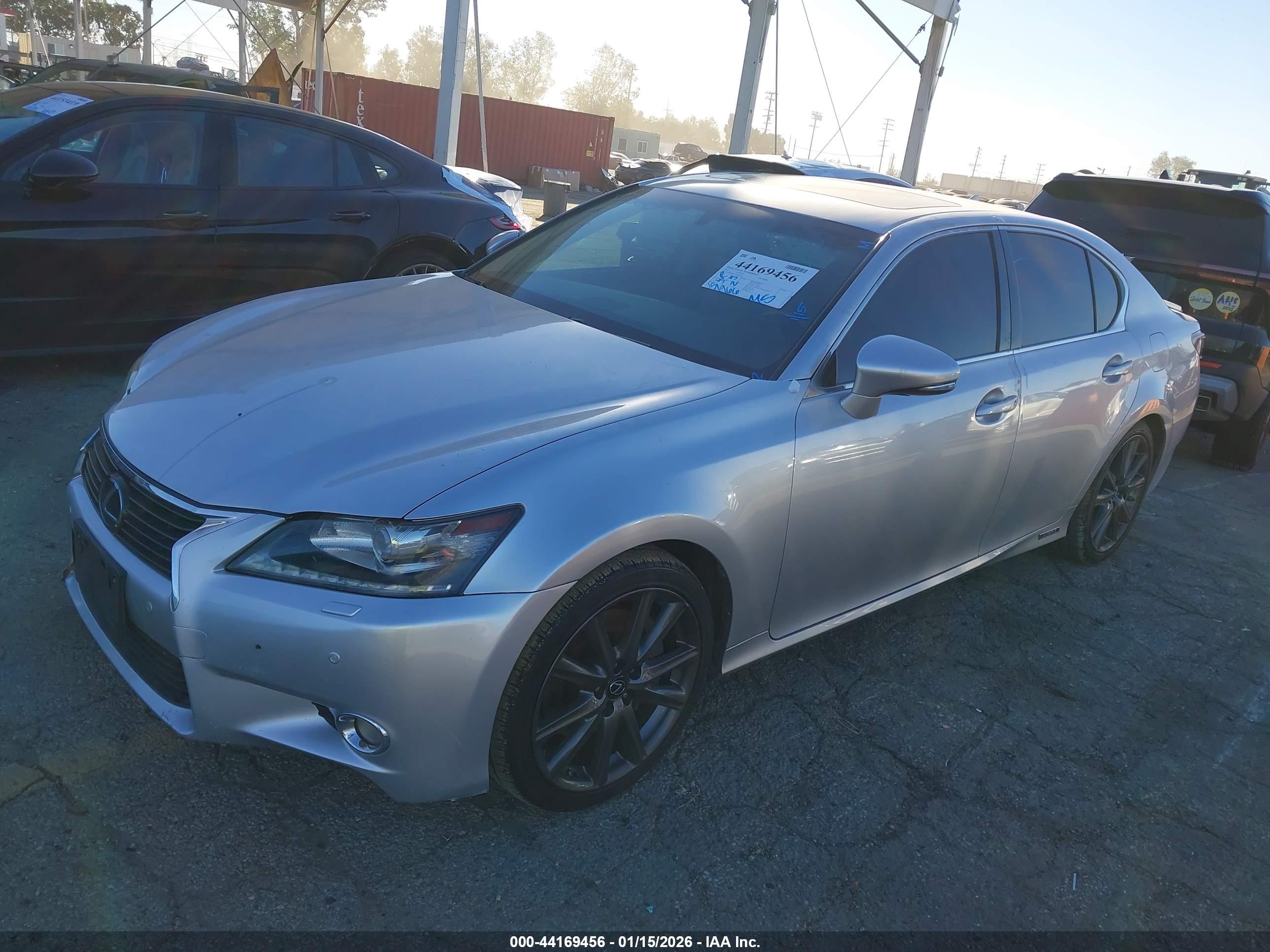 LEXUS GS image 2