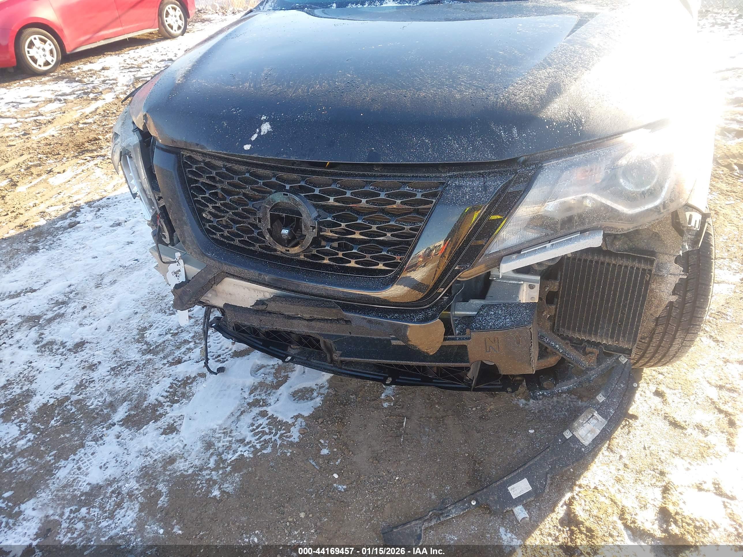 NISSAN PATHFINDER image 6