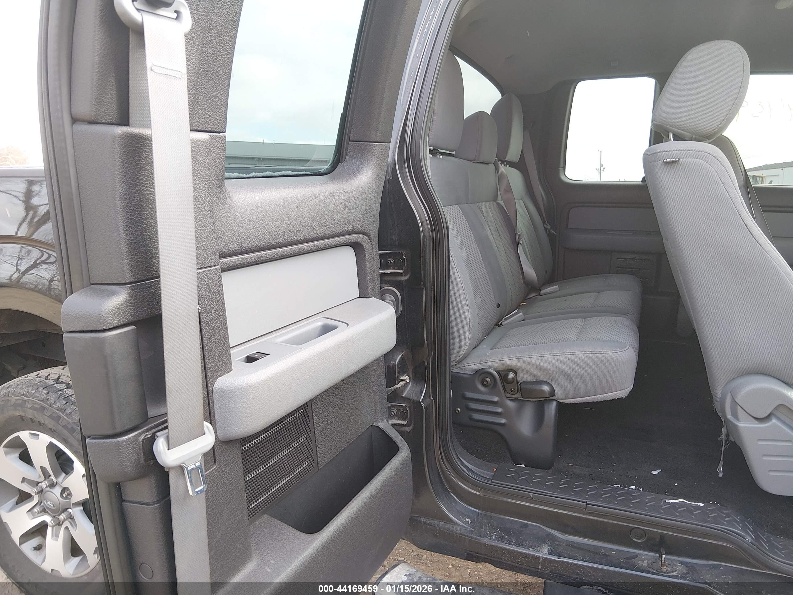 FORD F-150 image 8