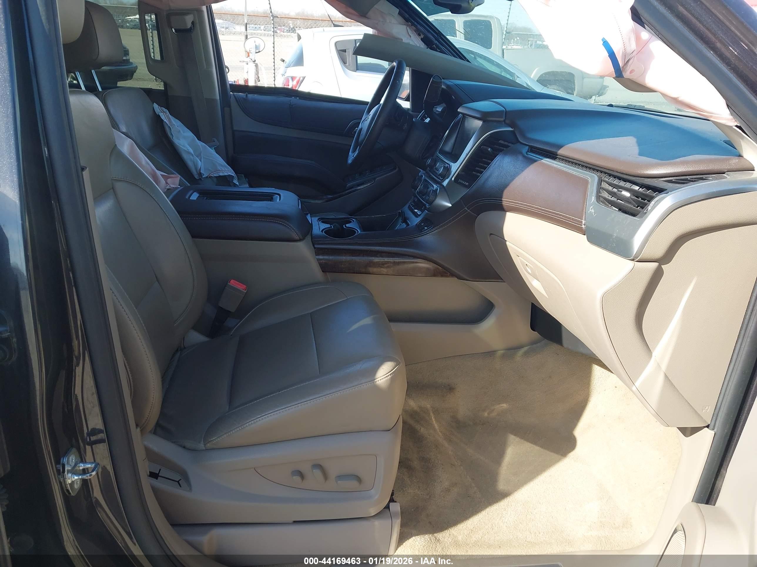 CHEVROLET TAHOE image 5