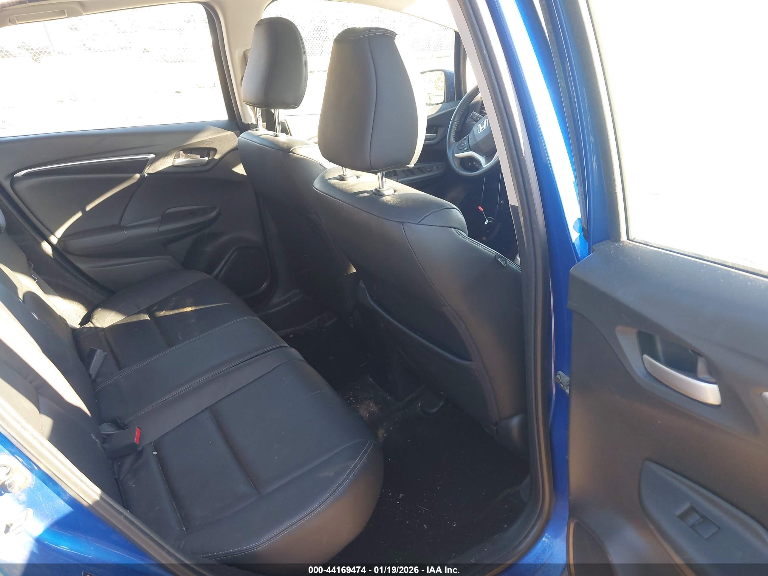 HONDA FIT image 8