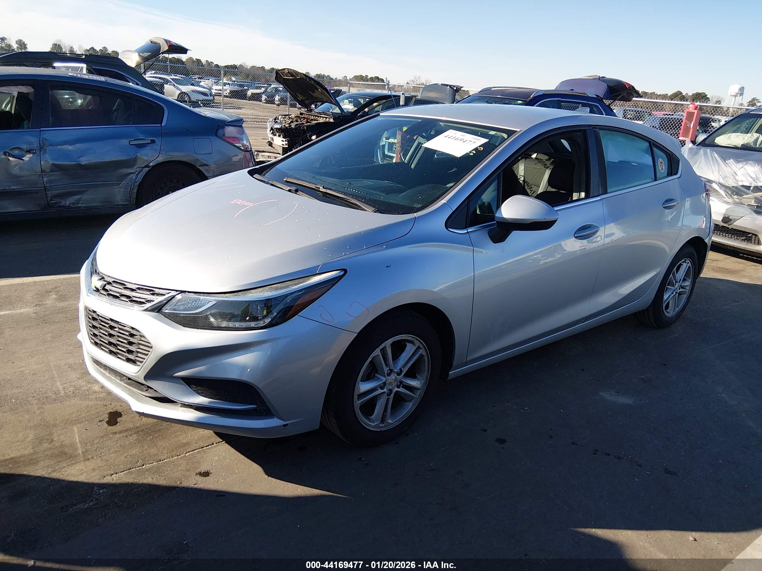 CHEVROLET CRUZE image 2
