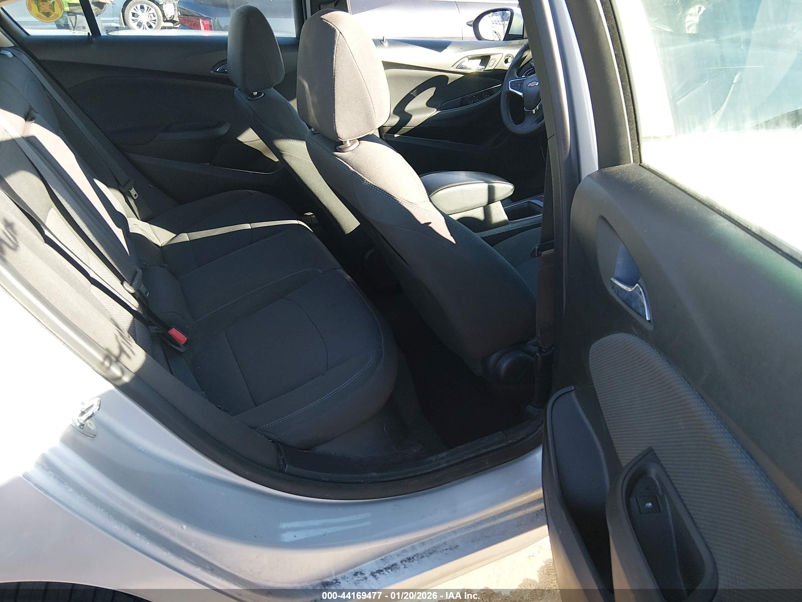 CHEVROLET CRUZE image 8
