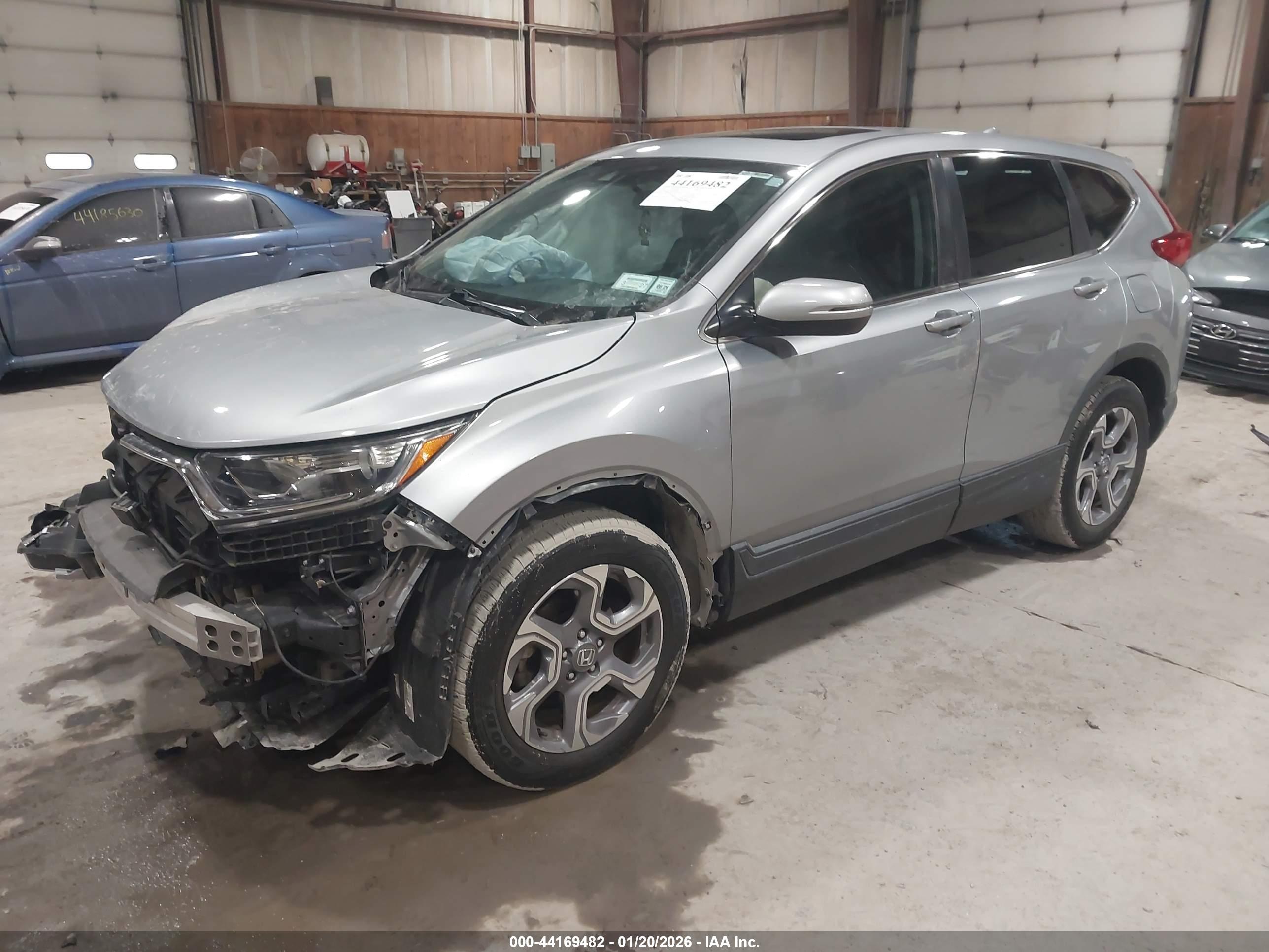 HONDA CR-V image 2