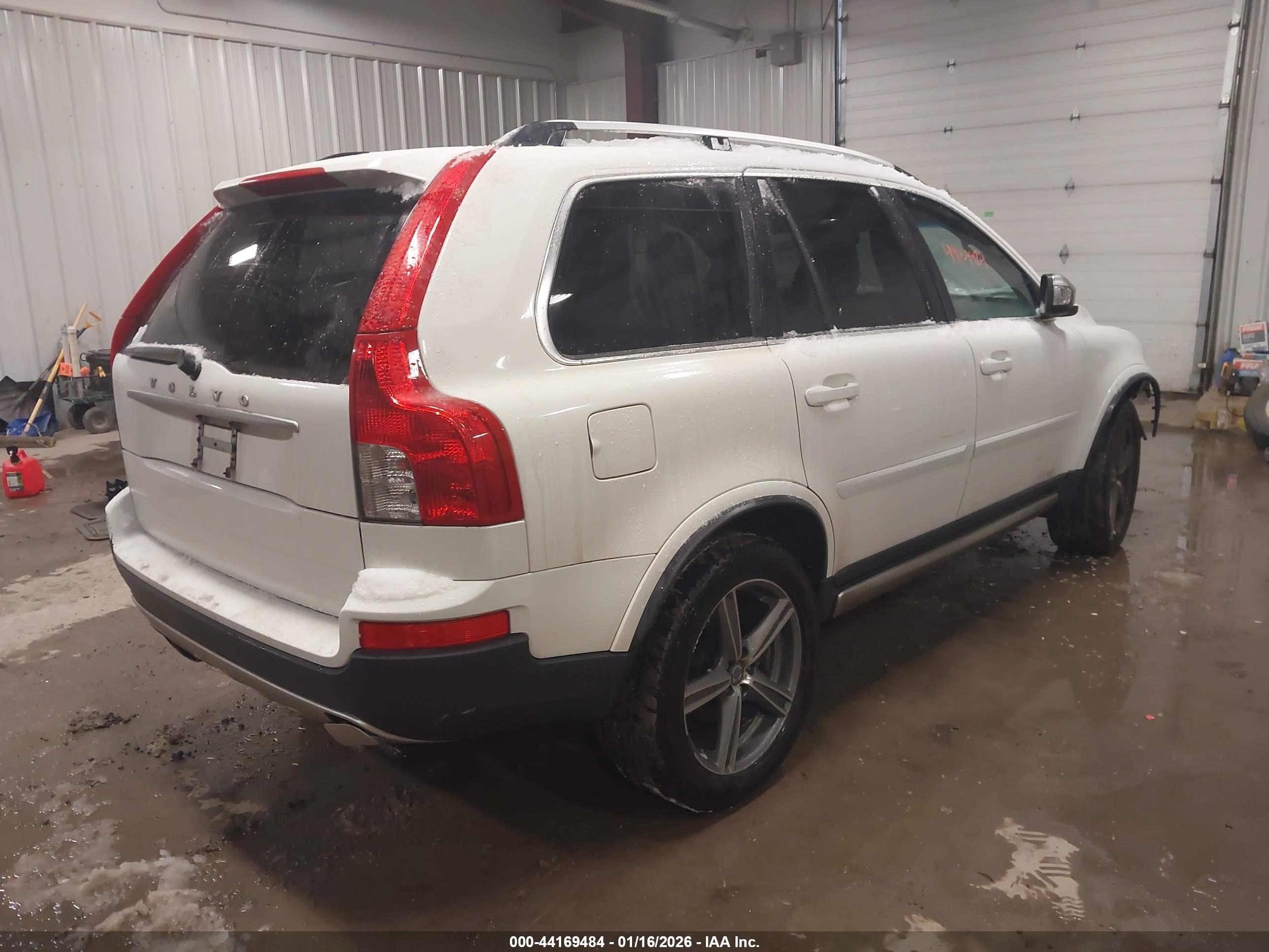 VOLVO XC90 image 4