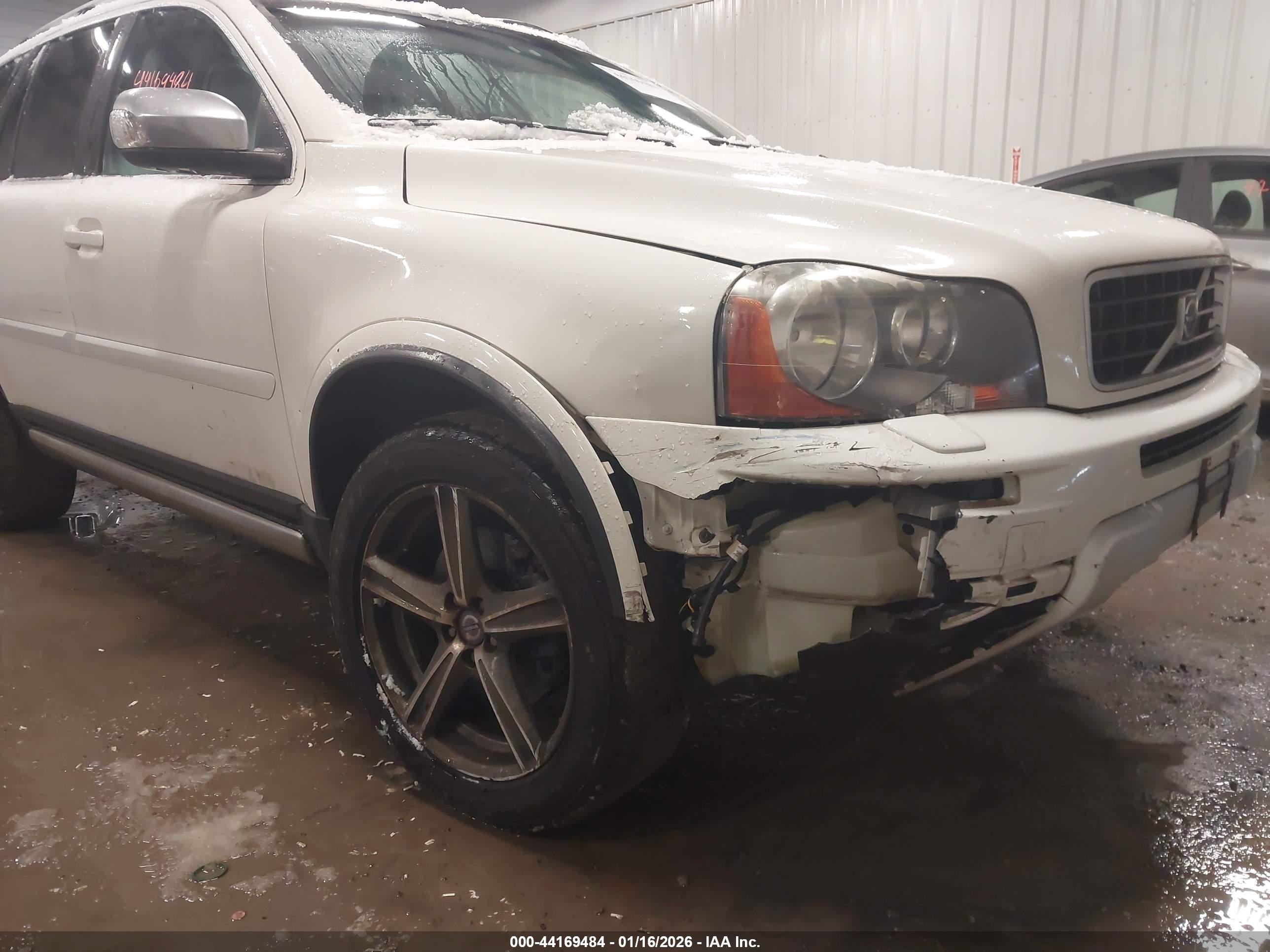 VOLVO XC90 image 6