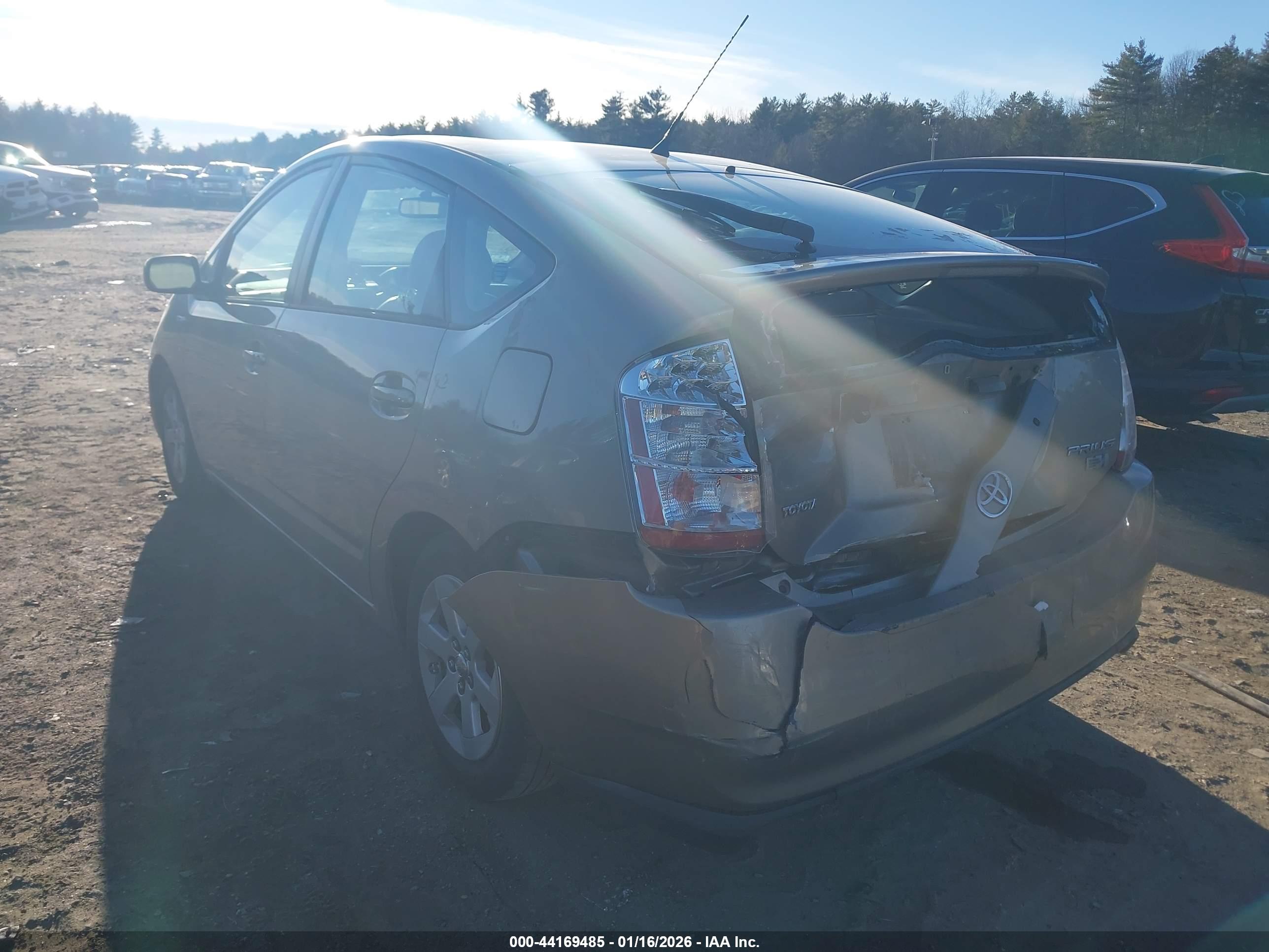 TOYOTA PRIUS image 3