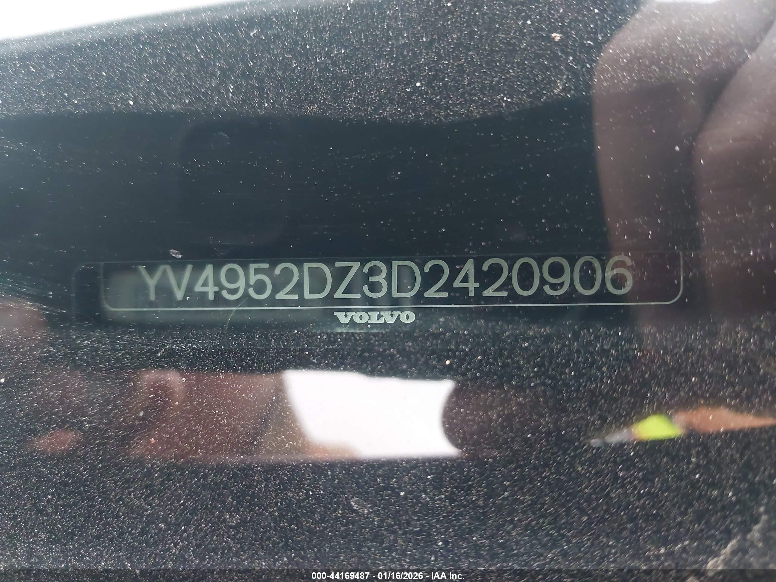 VOLVO XC60 image 9