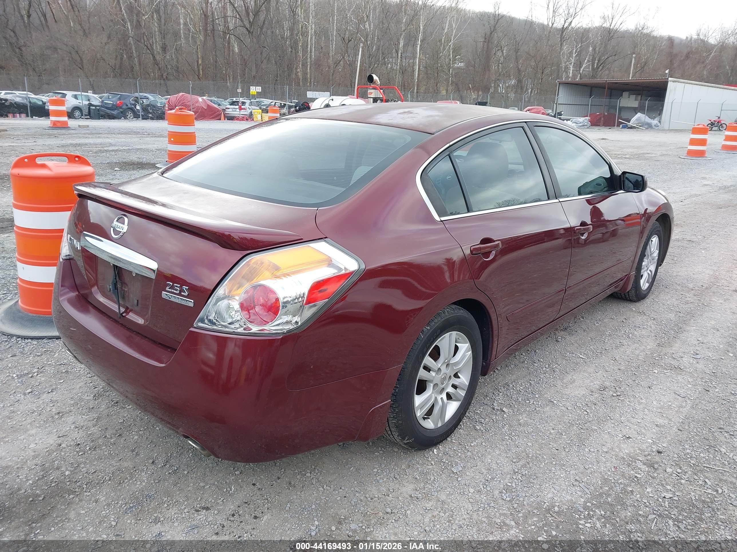 NISSAN ALTIMA image 4