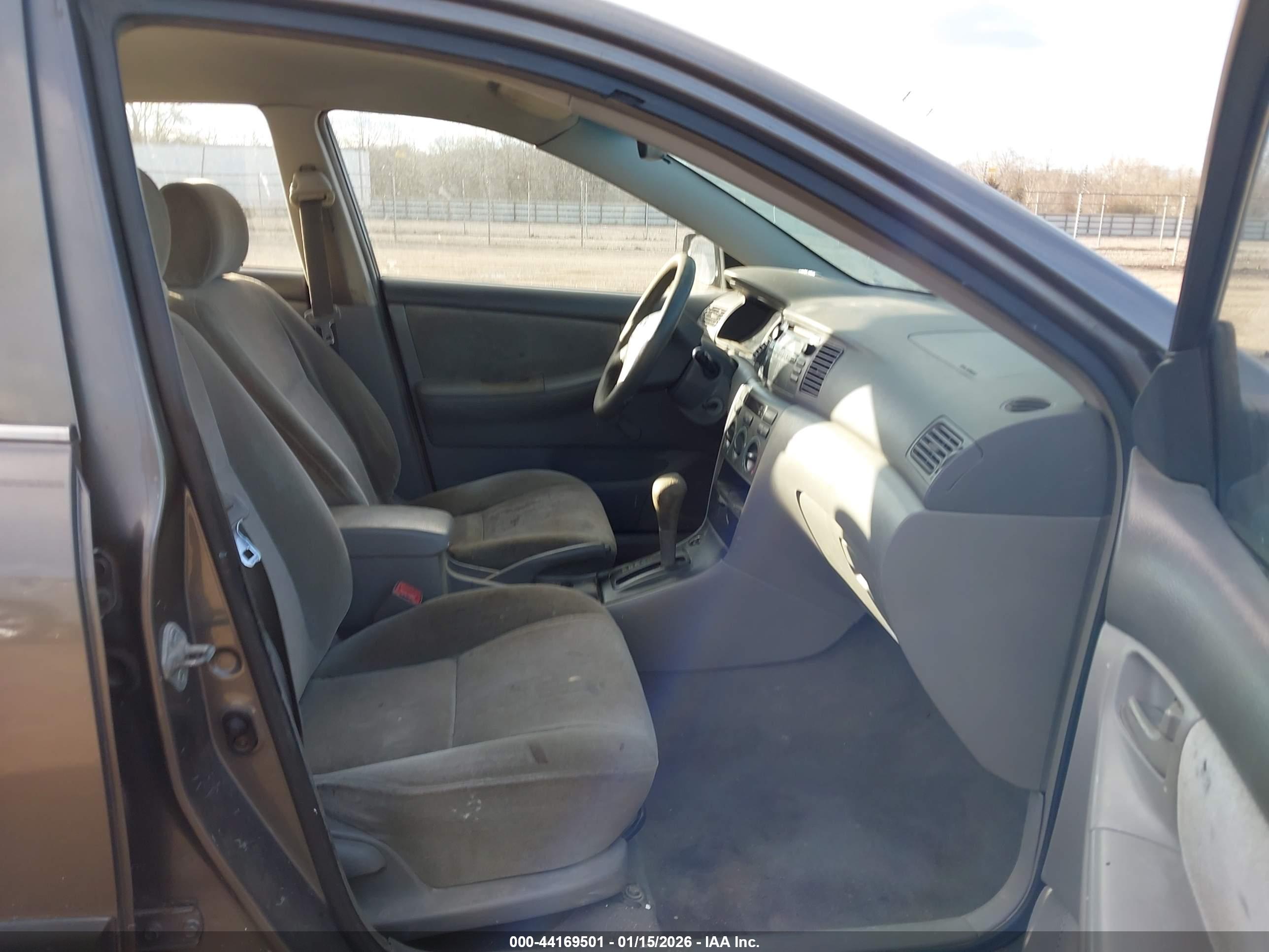 TOYOTA COROLLA image 5