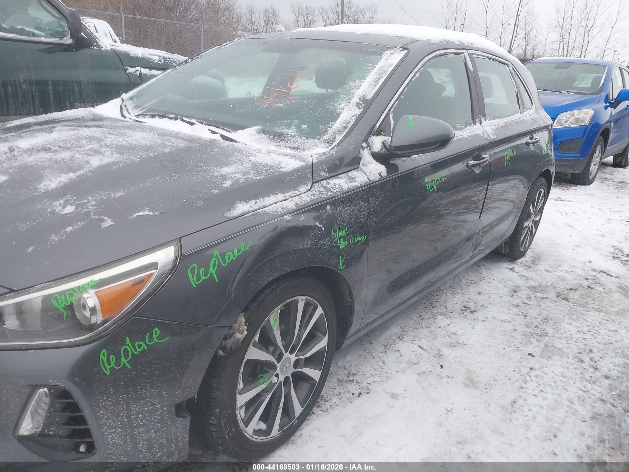 HYUNDAI ELANTRA image 6