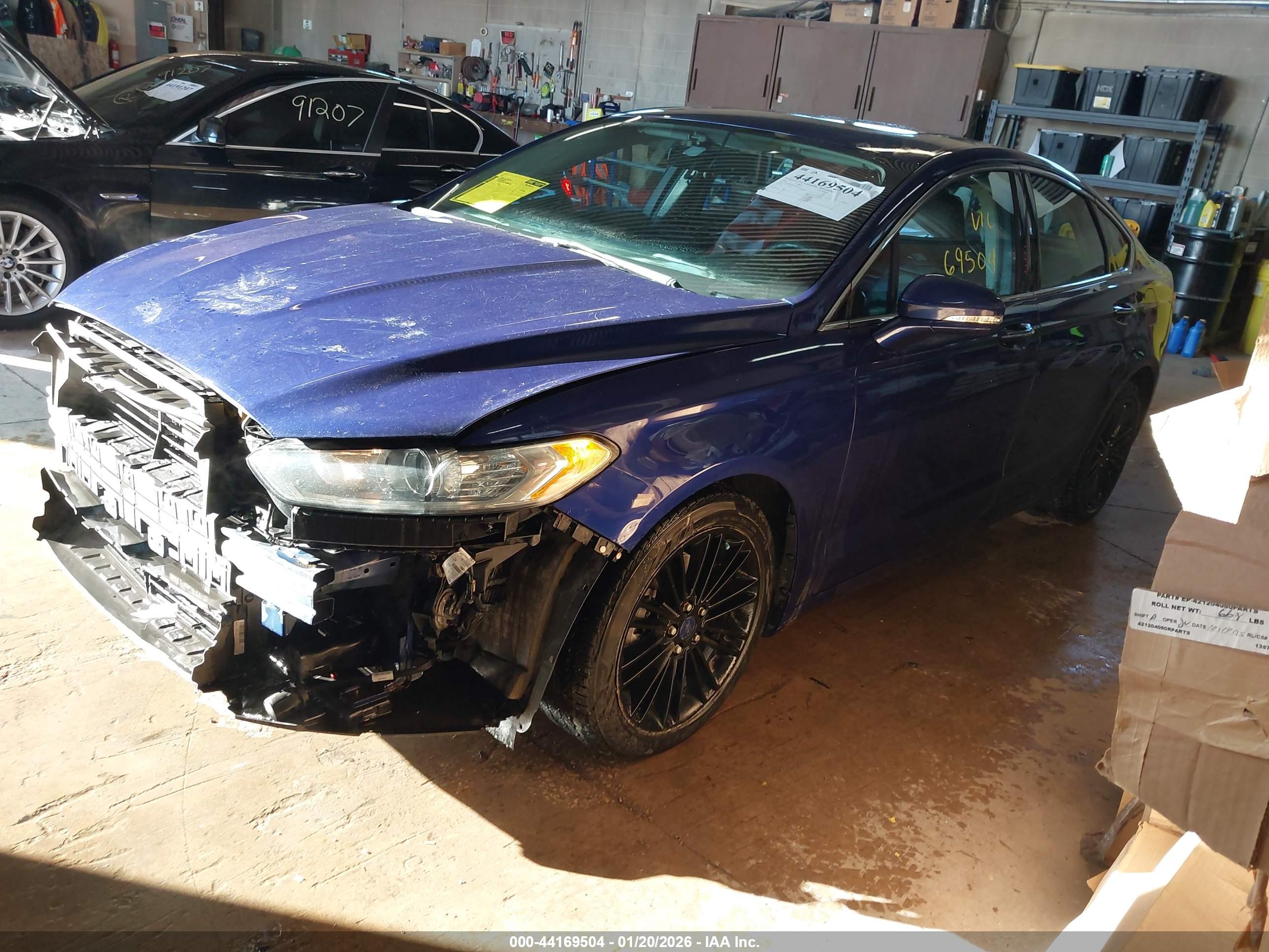 FORD FUSION image 2