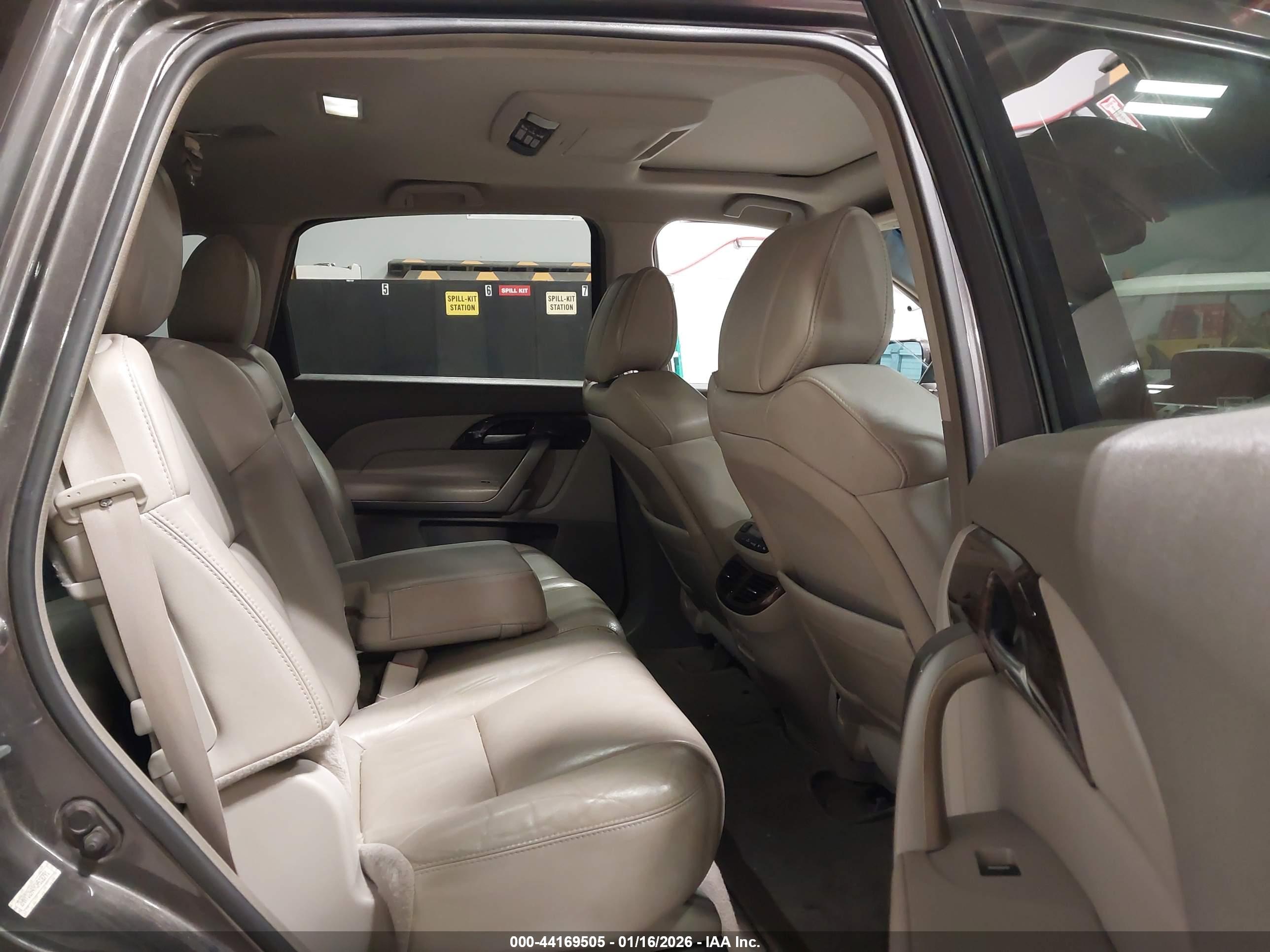 ACURA MDX image 8