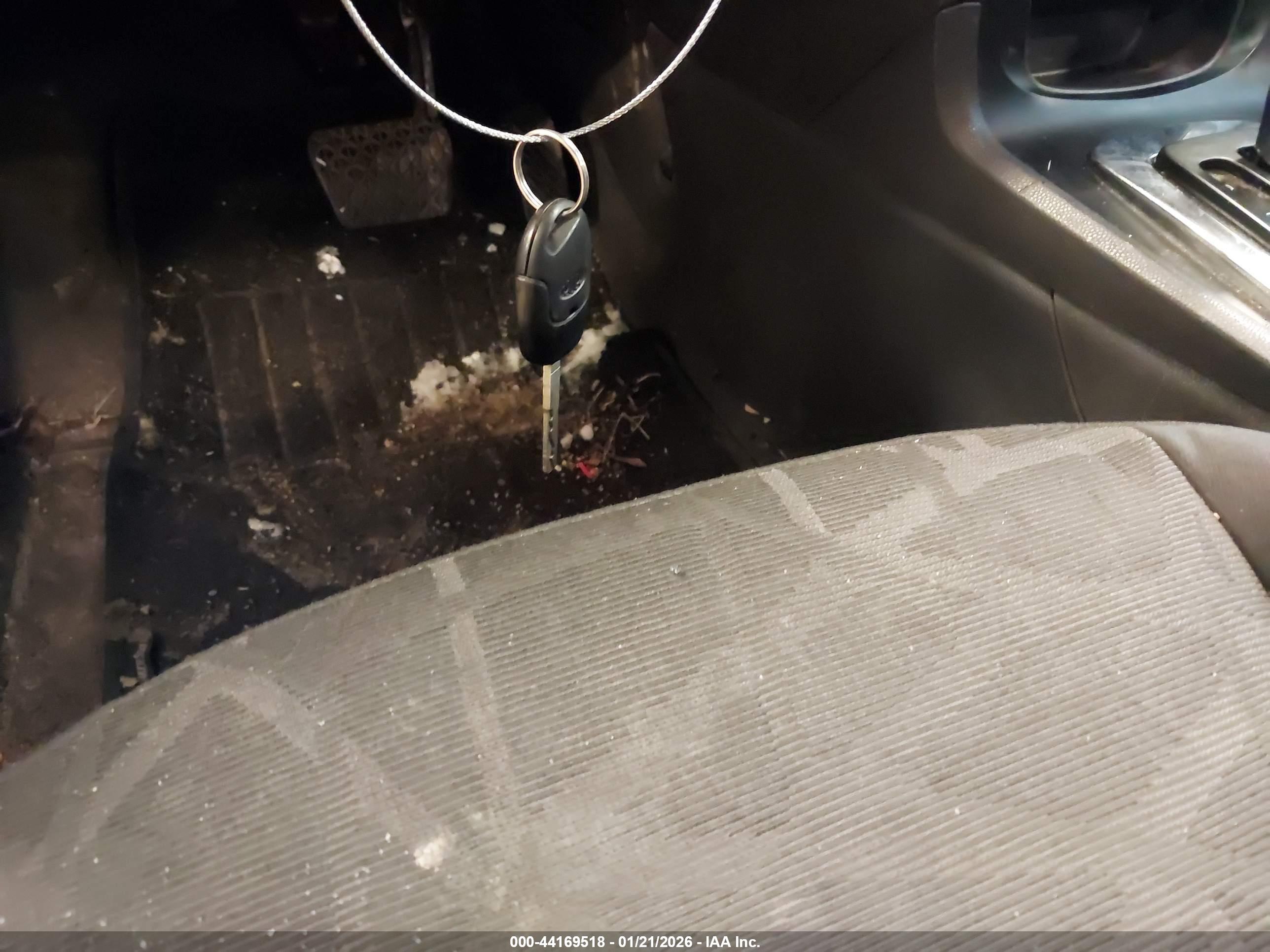 FORD FIESTA image 11