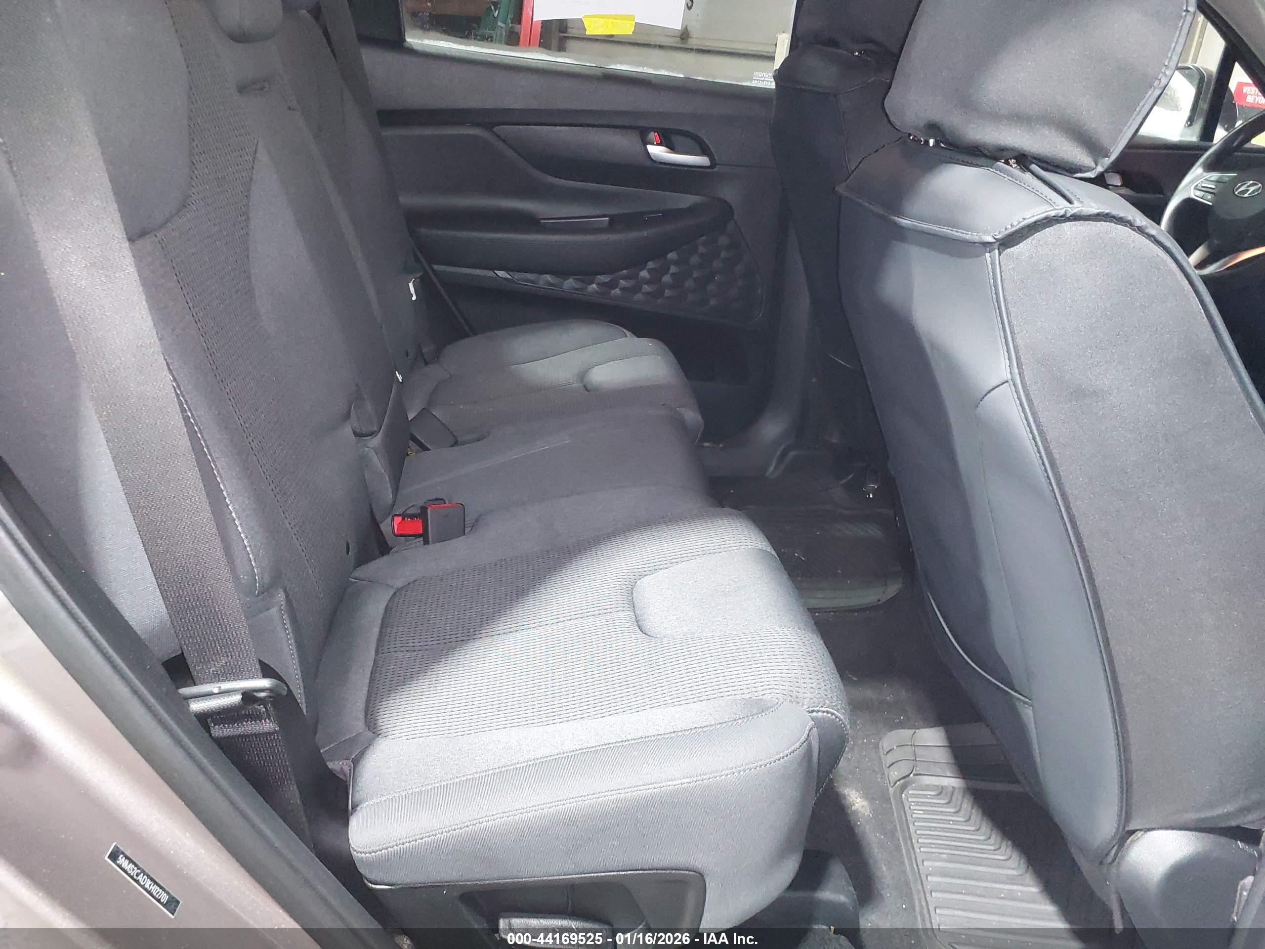 HYUNDAI SANTA image 8