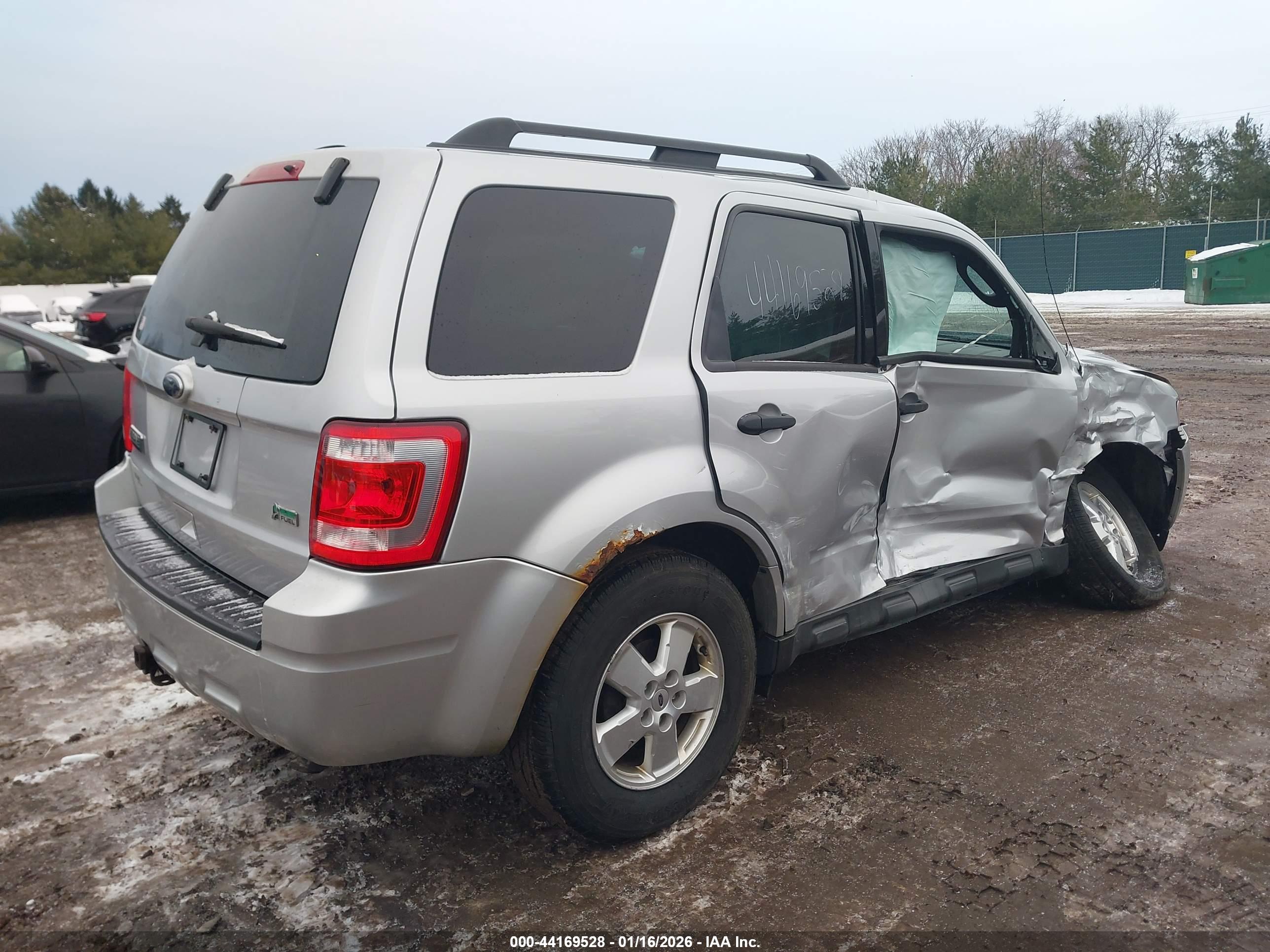 FORD ESCAPE image 4