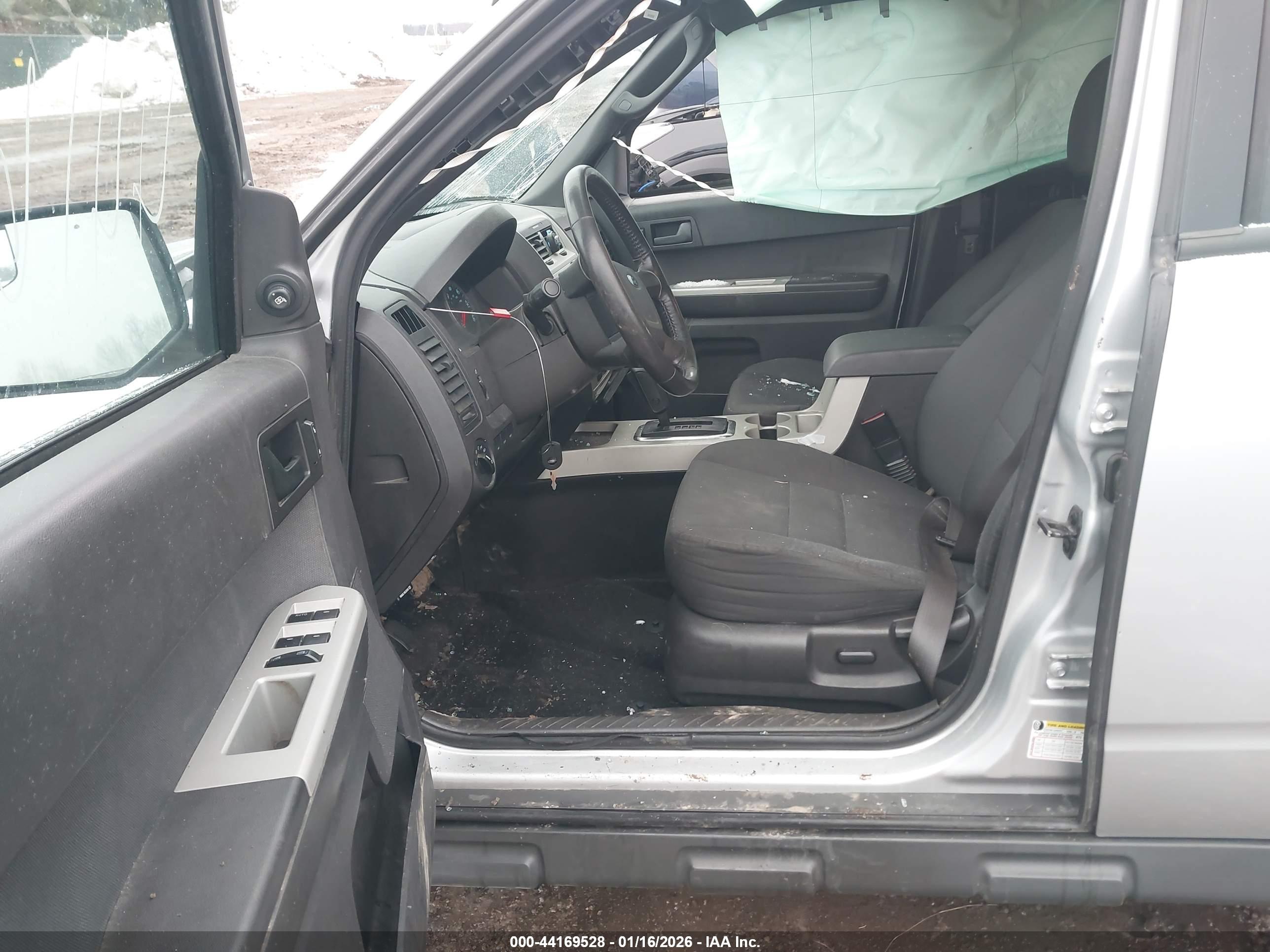 FORD ESCAPE image 5