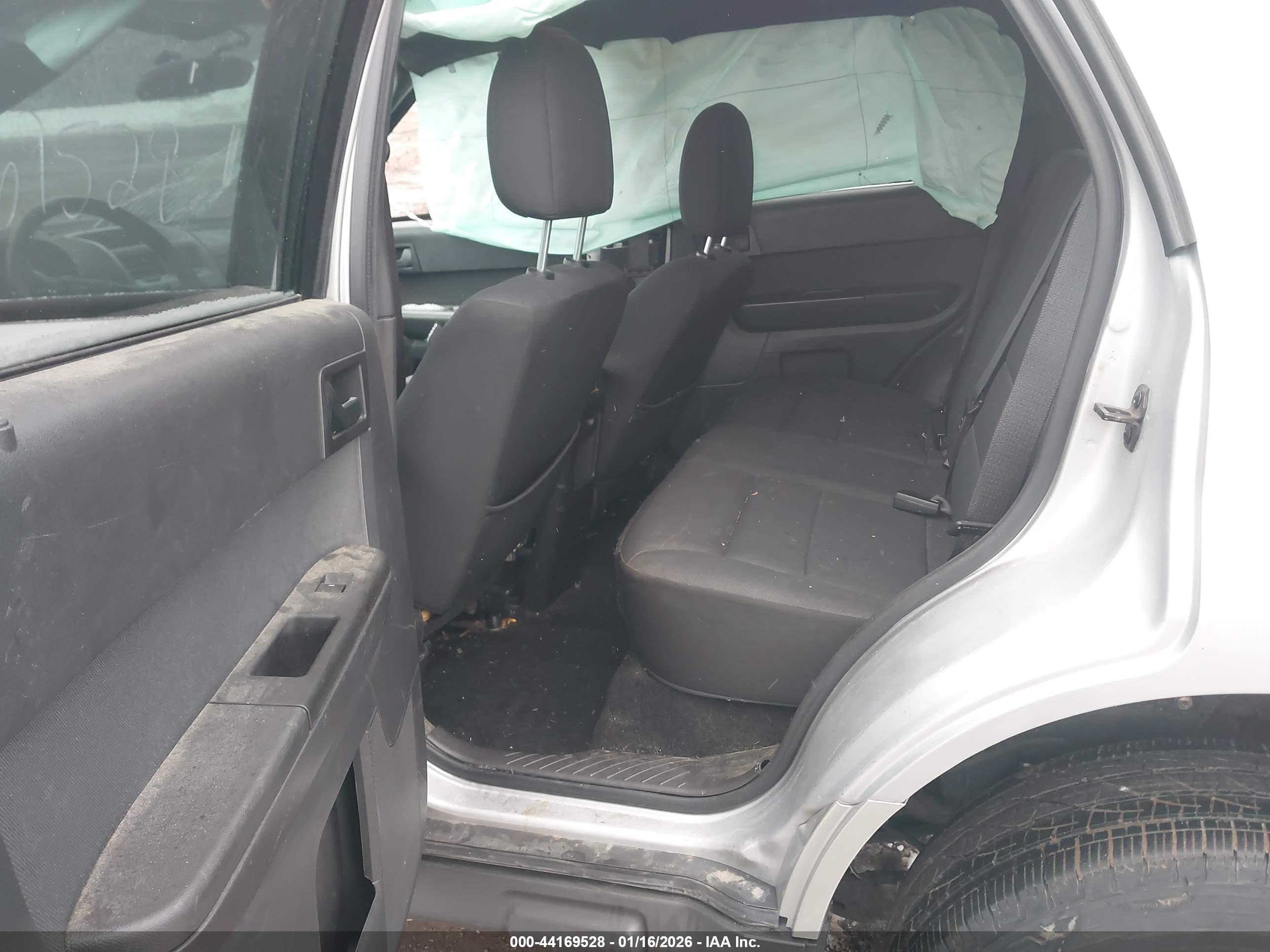FORD ESCAPE image 8