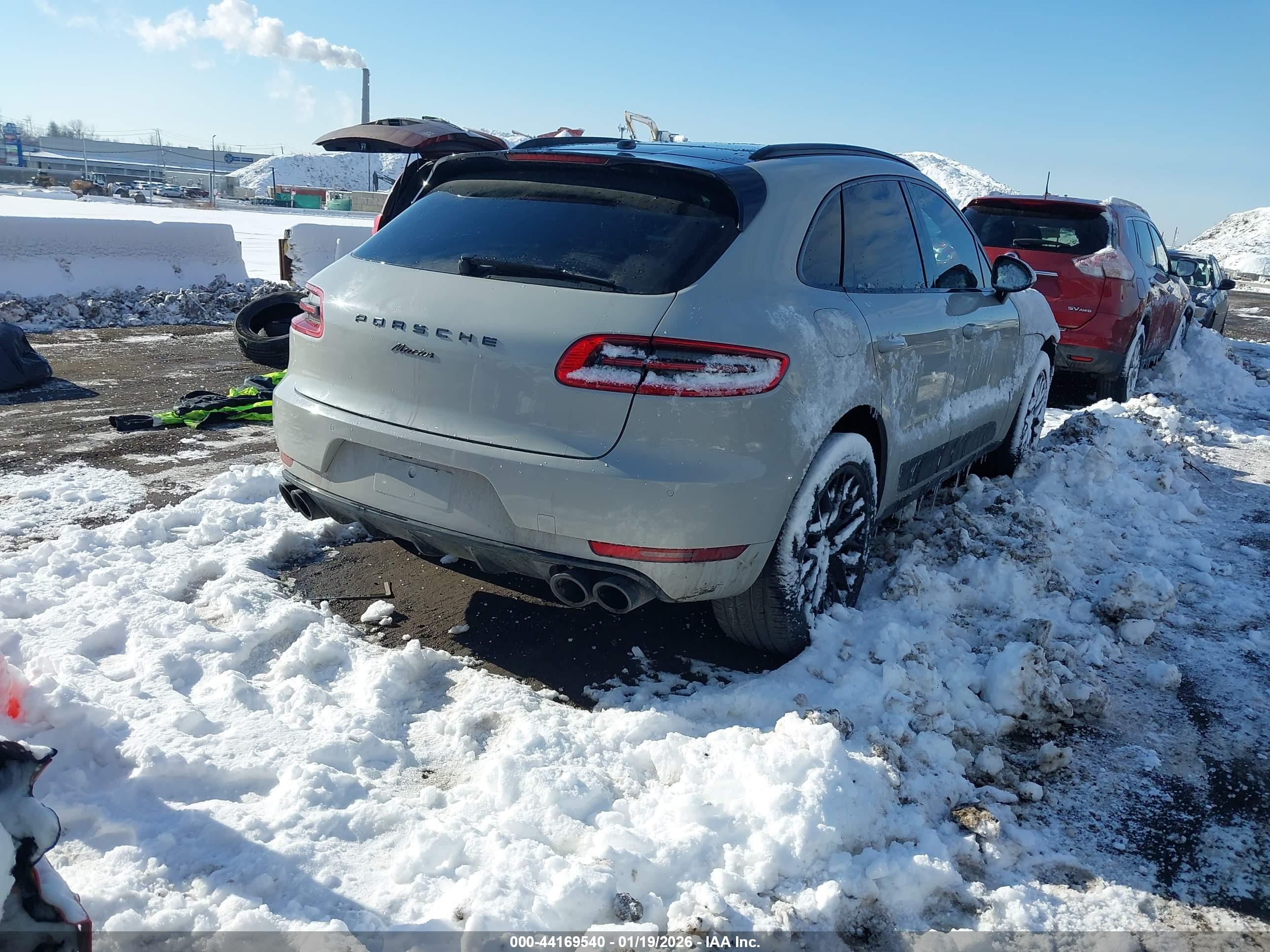 PORSCHE MACAN image 4