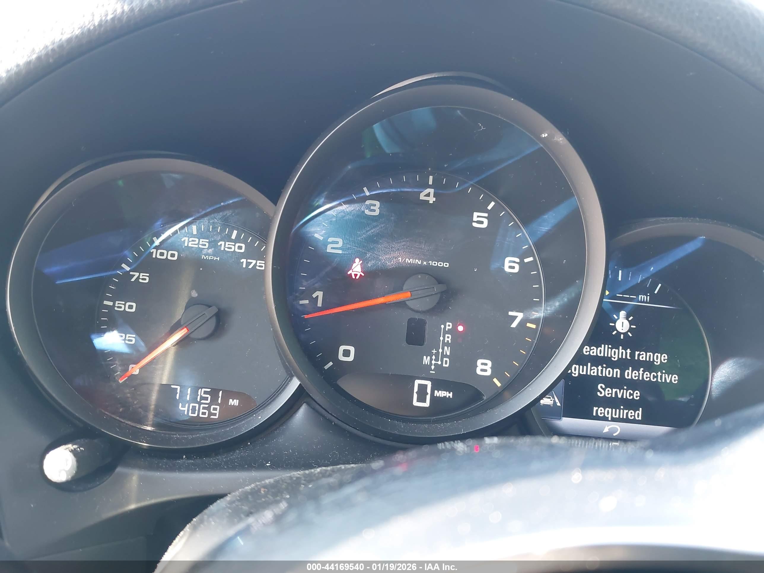 PORSCHE MACAN image 7