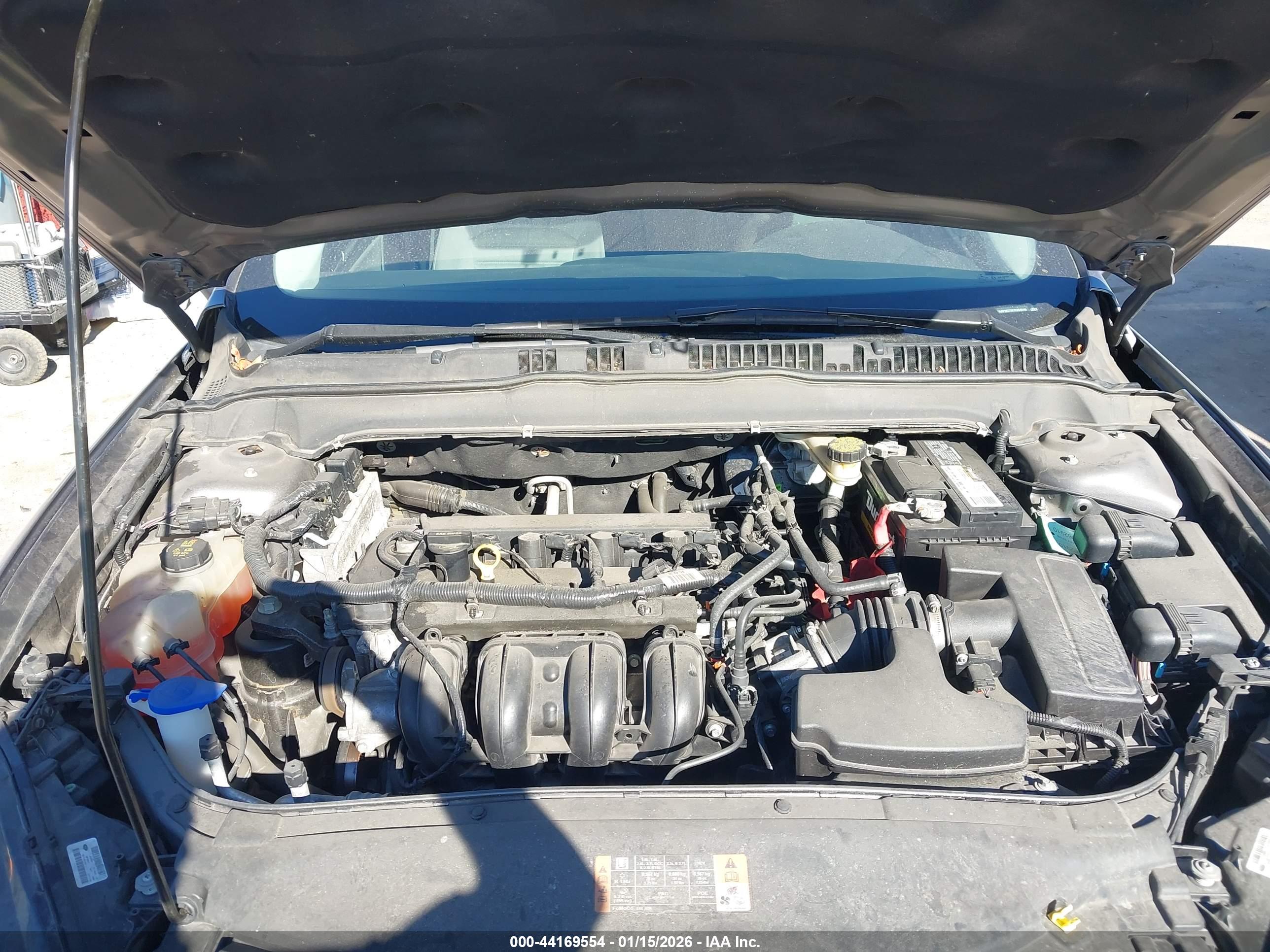 FORD FUSION image 10