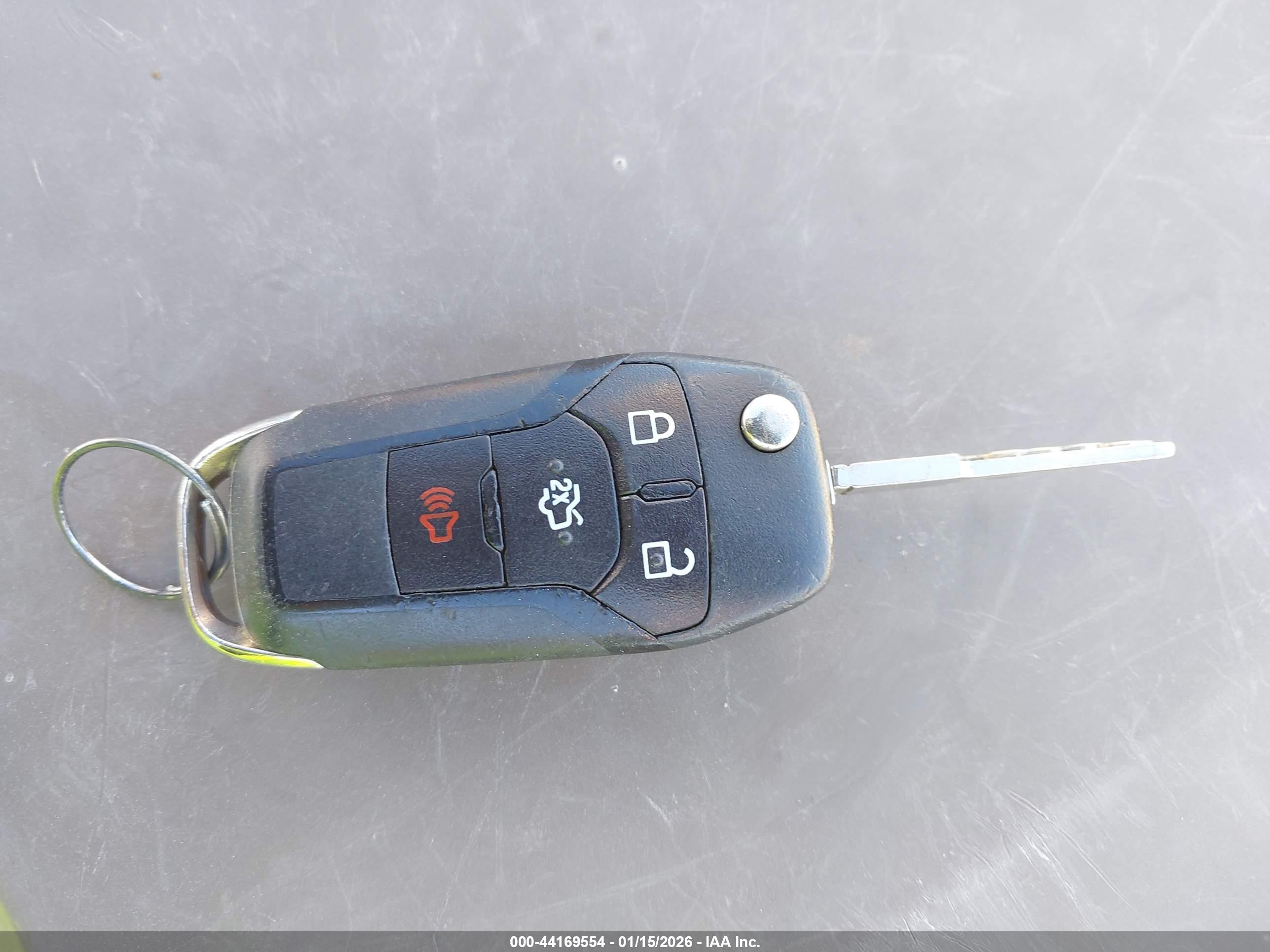 FORD FUSION image 11
