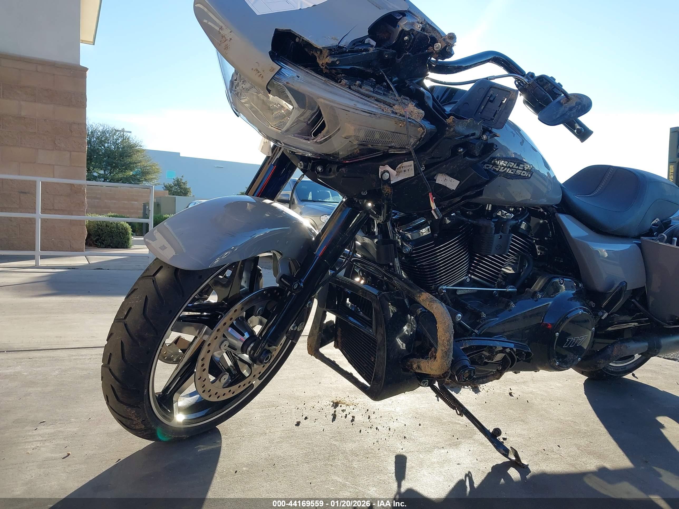 HARLEY-DAVIDSON FLTRX image 2