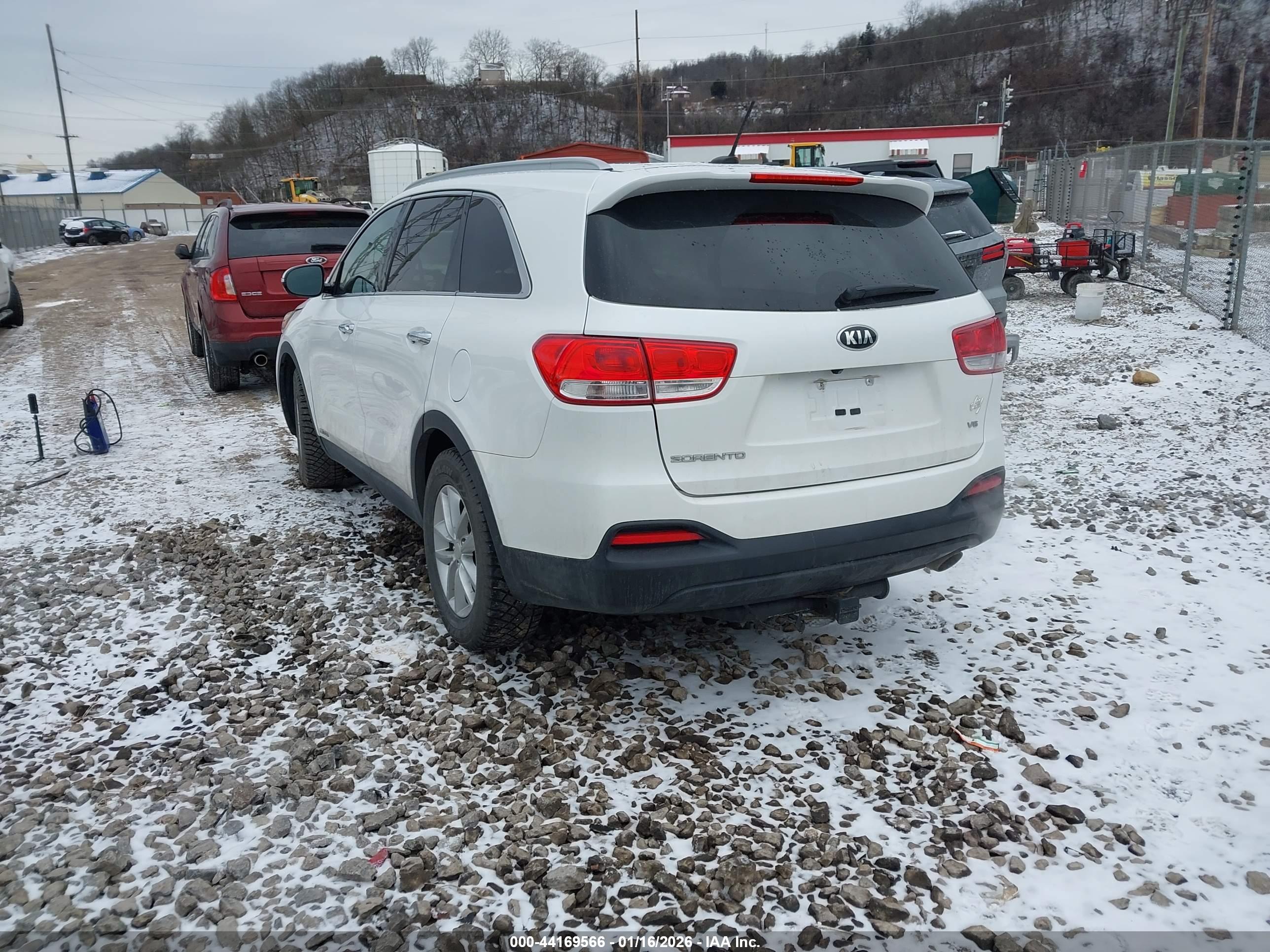 KIA SORENTO image 3